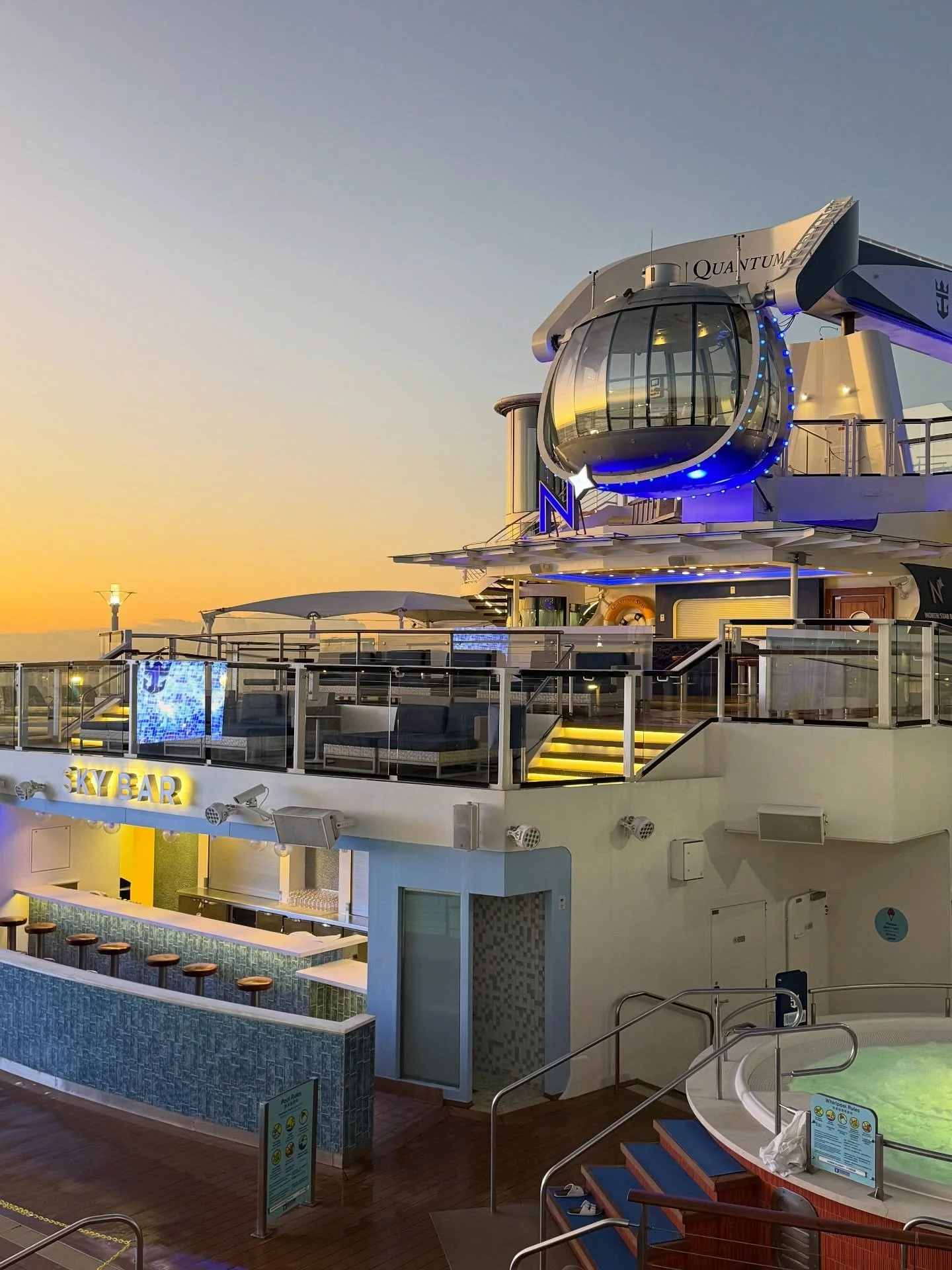 Royal Caribbean has announced that its 2027 transpacific voyages are now on sale. 
Kicking off the end-of-season cruises, Quantum of the Seas will set sail from Brisbane on April 11th, 2027, for the 23 night journey to Seattle.
Anthem of the Seas w