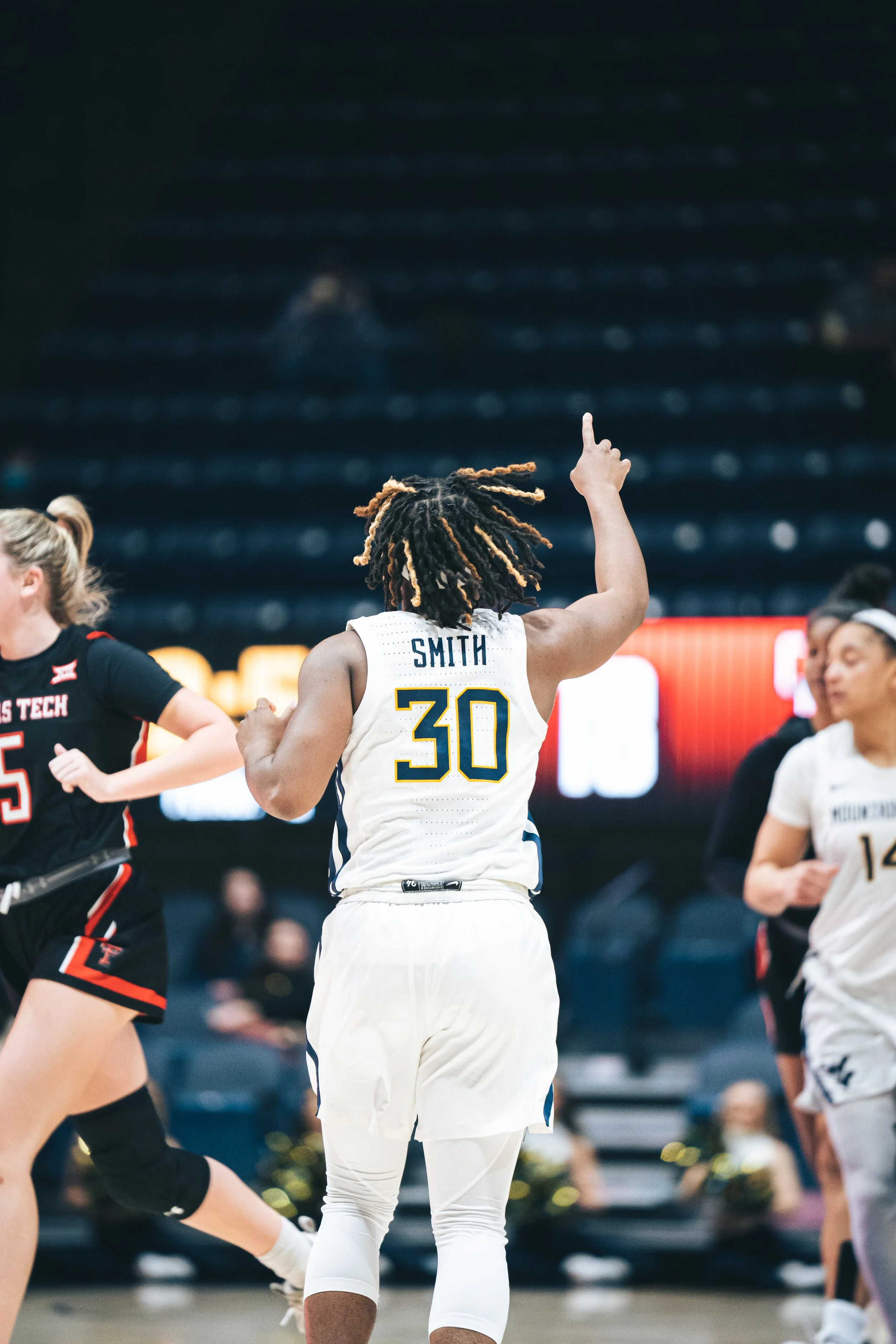 011222_WVUvsTexasTech_Madisen Smith 4_JSR.jpg