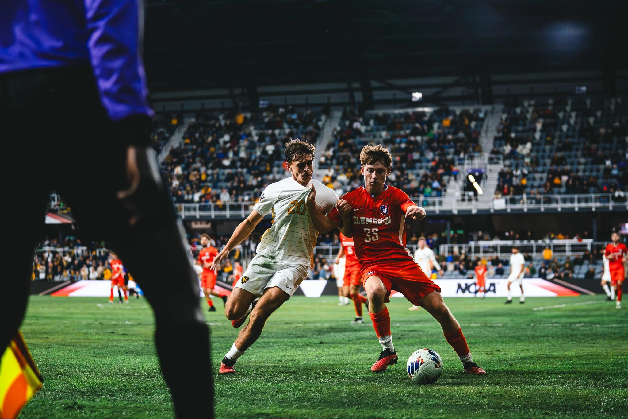 20231208_MSOC_WVUvsCLEM_NCAAT_Ingame_Sergio_Ors_Navarro_JSR_00971-Enhanced-NR.jpg