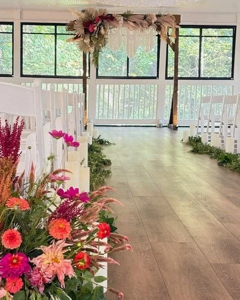 . . . add a little (or a lot) of color to your life!! Happy flowers make for a happy day! 🌺💍🌸💍🌼💍

bradfordhouseandgardens.com  @atlantaeventflorals 
 #trulyallinclusiveweddings #fallwedding #bestdayever #fallweddinginspration #trulyallinclusive