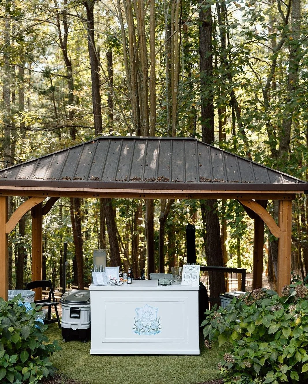 How to show your guests a great time at your wedding. . . 
1. Cocktails in the gardens,
2. S'mores by the outdoor fireplace 
3. Petting zoo in backyard
4. Dinner in the house
5. Dance the night away in the pavilion

bradfordhouseandgardens.com
@linds