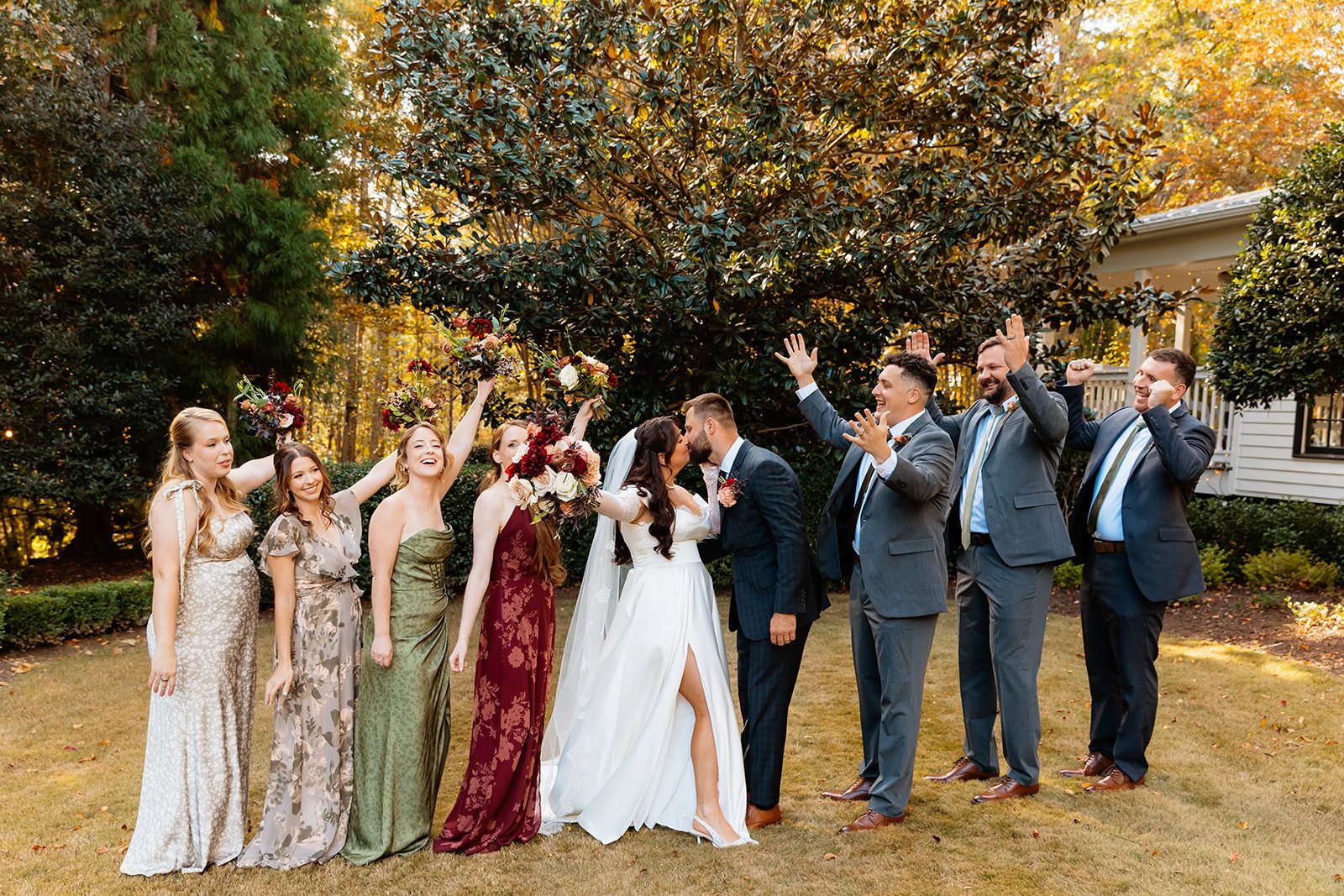 Our Open House is here, you can RSVP on our website now.  If you prefer a one on one tour, you can schedule a tour online or reach out to us and we can set it up. 
@atlantaeventflorals @lindseymckinnonphotography @bradfordhouse_gardens 
 #winterweddi