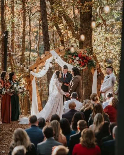 Dreaming of a woodsy wedding? (bonus points if you are by the lake?) ✔️

Fall is a beautiful time to get married in the Georgia woods. (bonus points- October/November are typically the driest months in our area) ✔️

Not wanting the stress of "wh