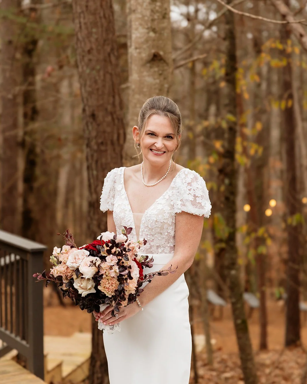 There's a reason all the Fall dates get booked so quickly!! Look at Mother Nature at her finest!! (Of course it doesn't hurt to have a gorgeous couple too! 😂) 

Come see why Fall is a great season to be married at BHG!  https://www.bradfordhouseandg