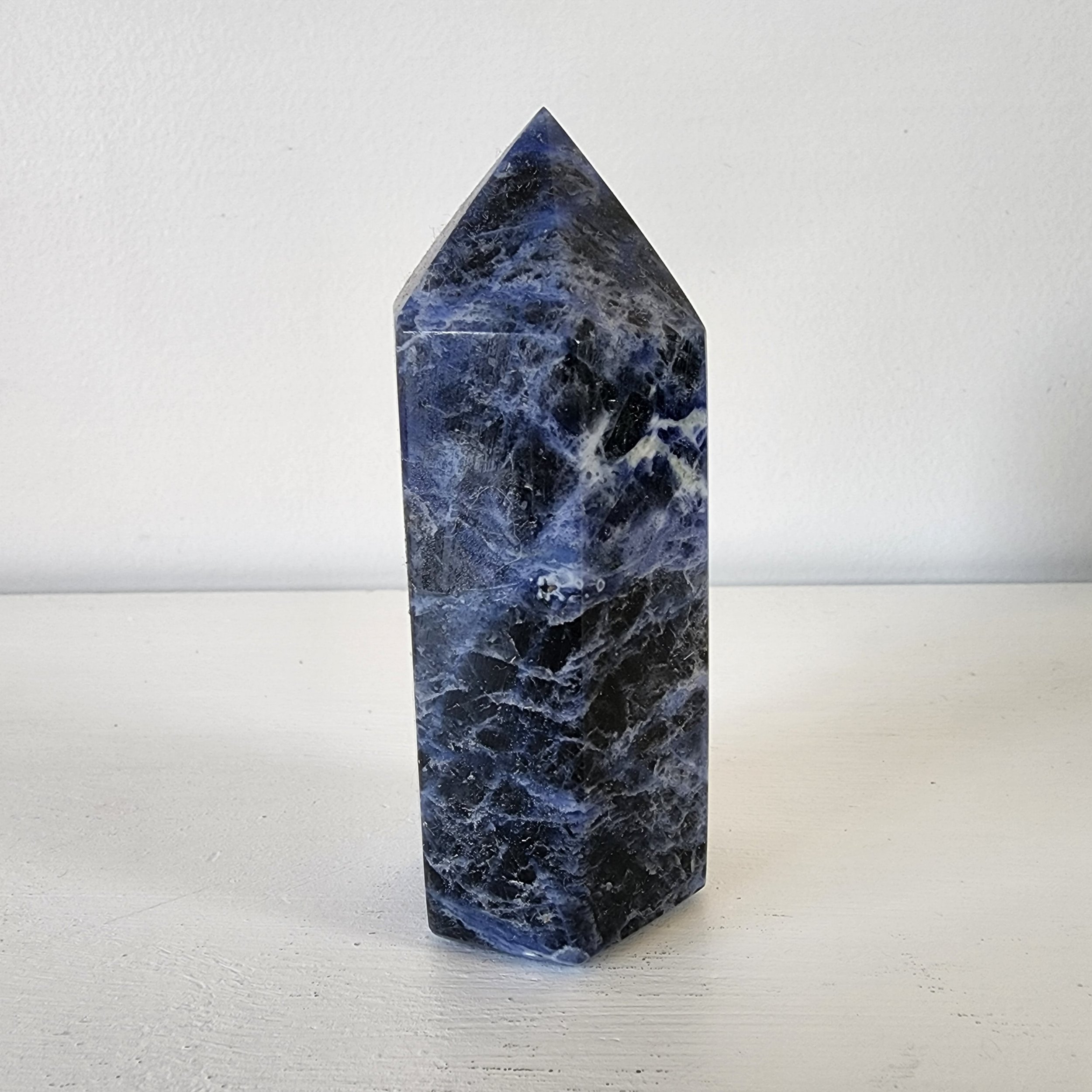 Sodalite point 1 pic 4.jpeg