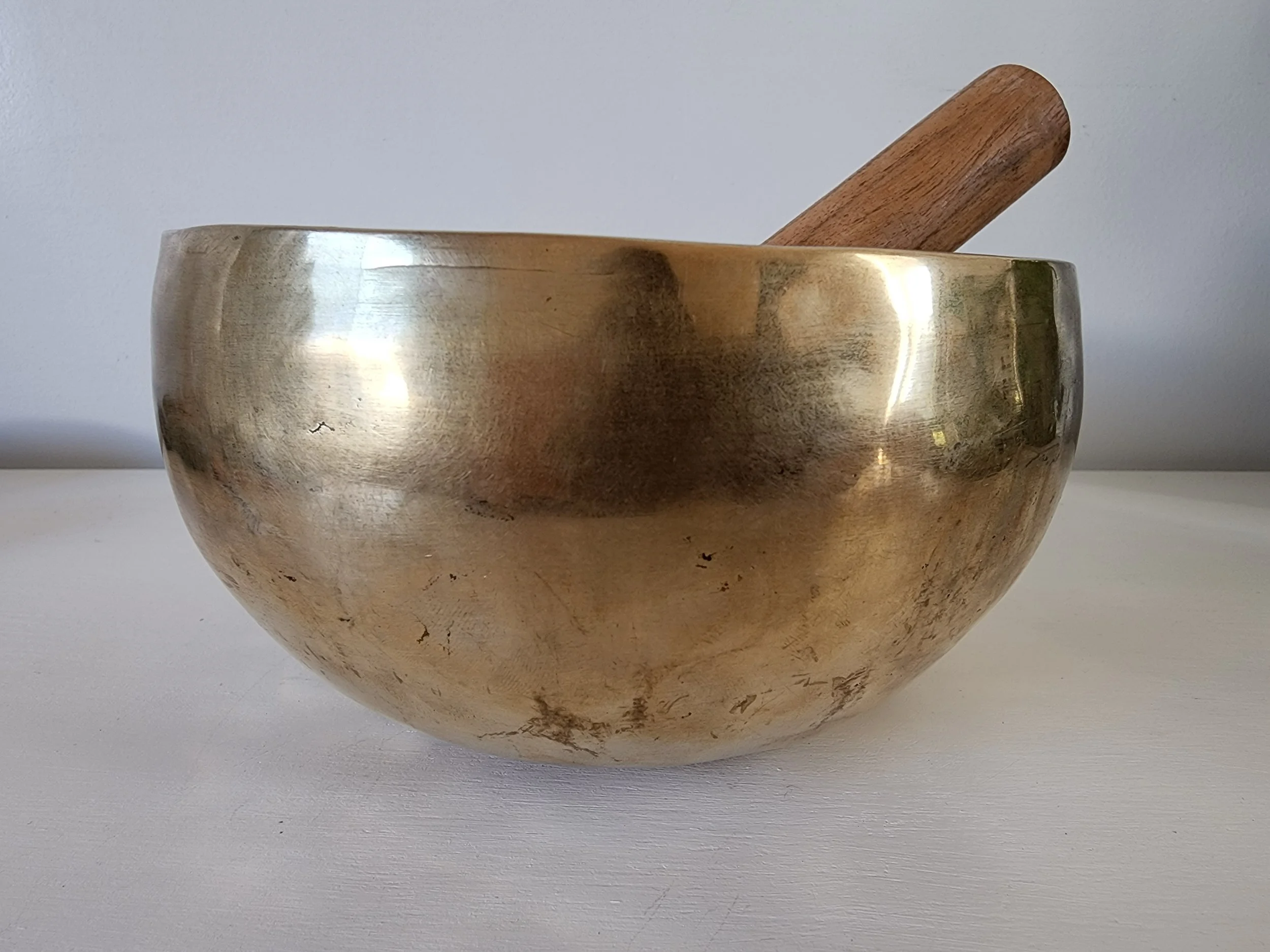 Small tibetan bowl pic 3.jpg