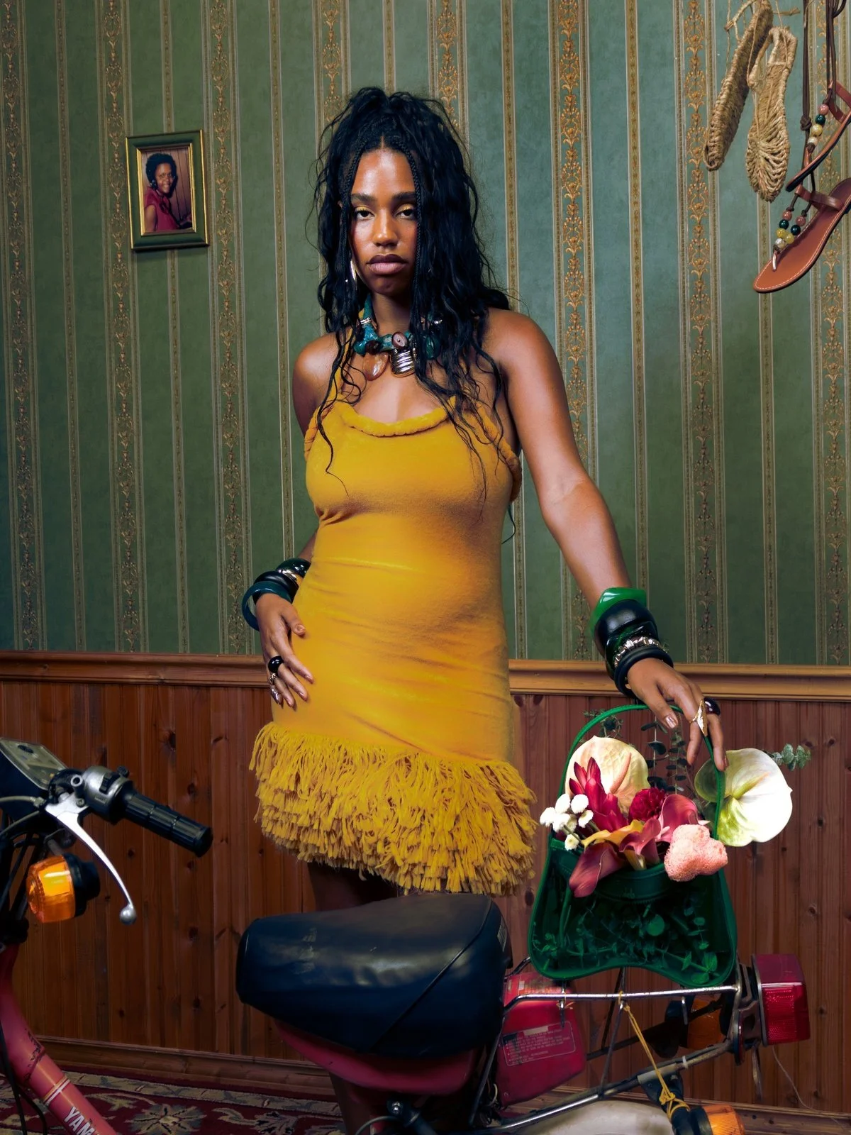 Akelo-Beyonce-2-vertical_1200x1600.jpg