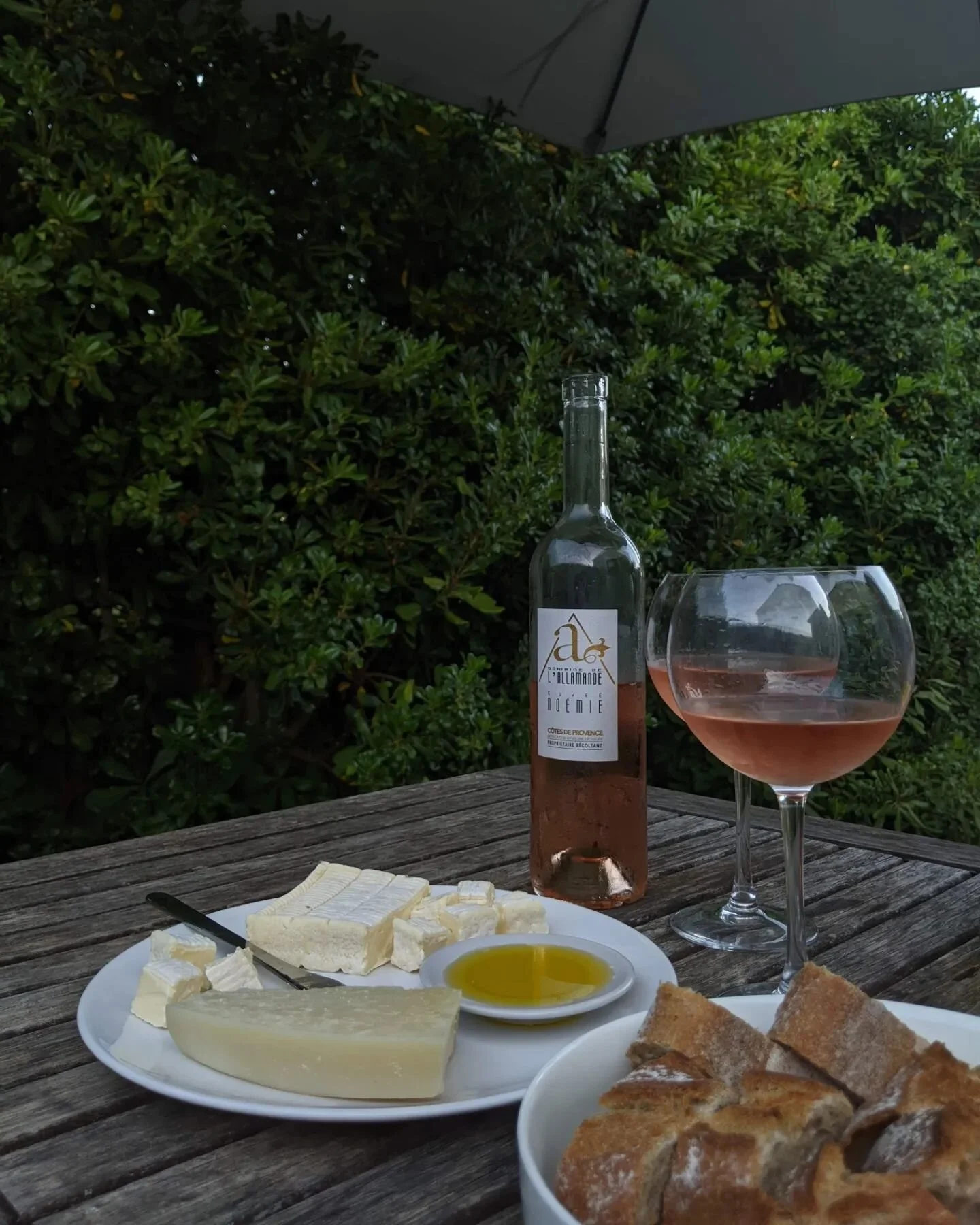 Und in der Zwischenzeit
Lerne ich
Bis ich wieder lieben kann
#southoffrance #dasromantischegedichtiminternet

#summerfood #wasdaslebenschreibt #smallstories #writer #calledtobecreative #aslowmoment #writerslife #writersofig #communityofpoetry #madewo