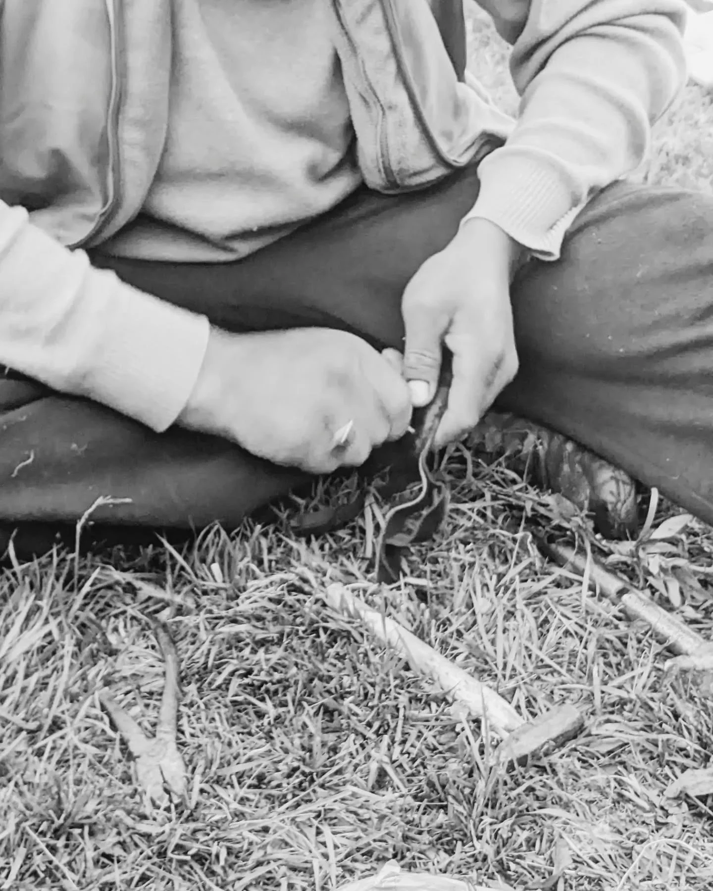 Top right 
Top left 

Top right 
2nd left (under highest)

2nd right under highest
2nd left &quot;

2nd left &quot;
5th under 

And that's how you craft a k-whip #kyrgyzstan
#horsetravel #horseridinginkyrgyzstan