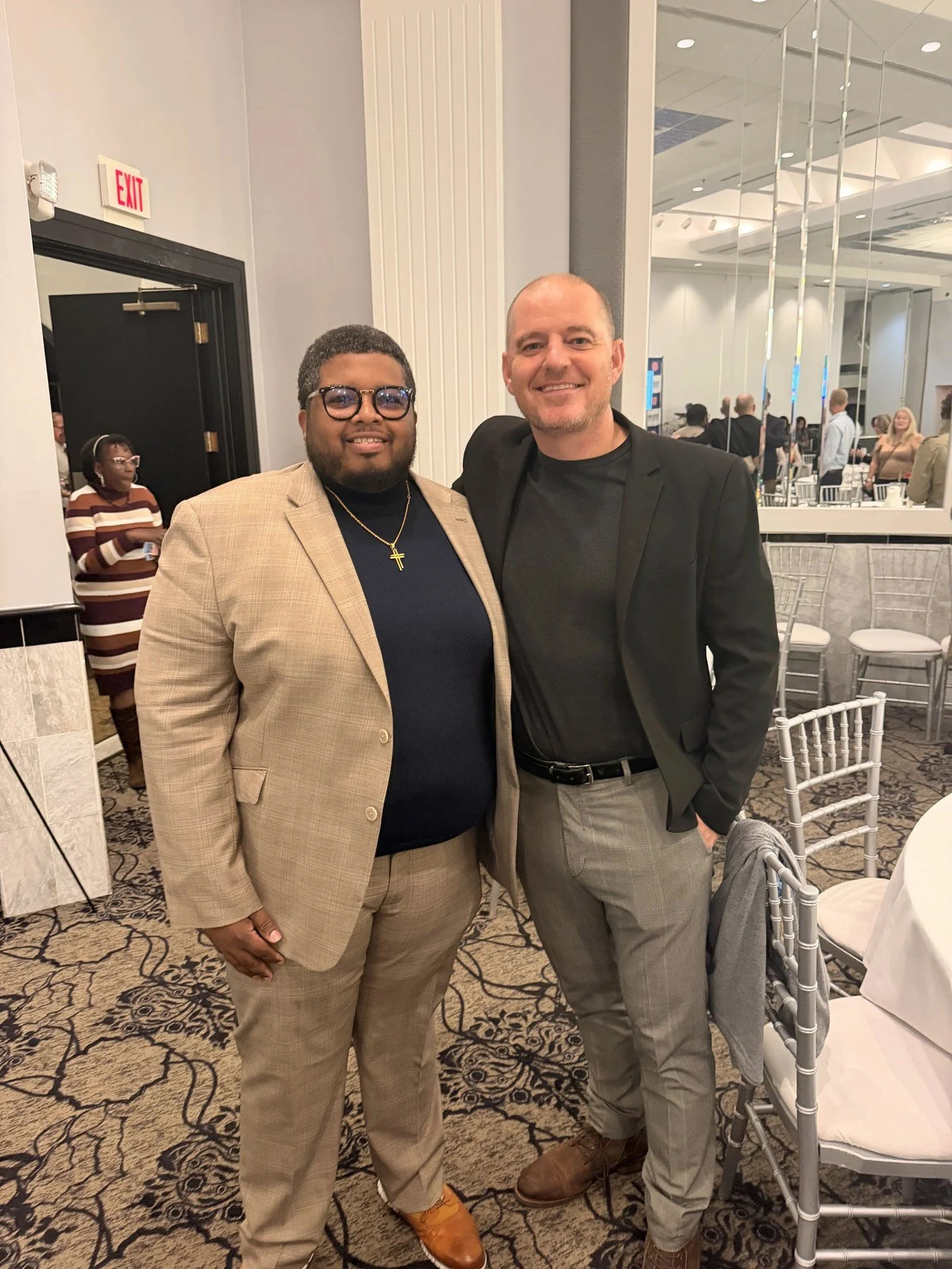 At Herrendorf Family Foundation, we believe community should be felt across the globe, especially in the communities we call home. 🏠️⁠
⁠
VP Hardiman is a proud son of Chicago&rsquo;s Roseland community and grew up experiencing the impact of Roseland