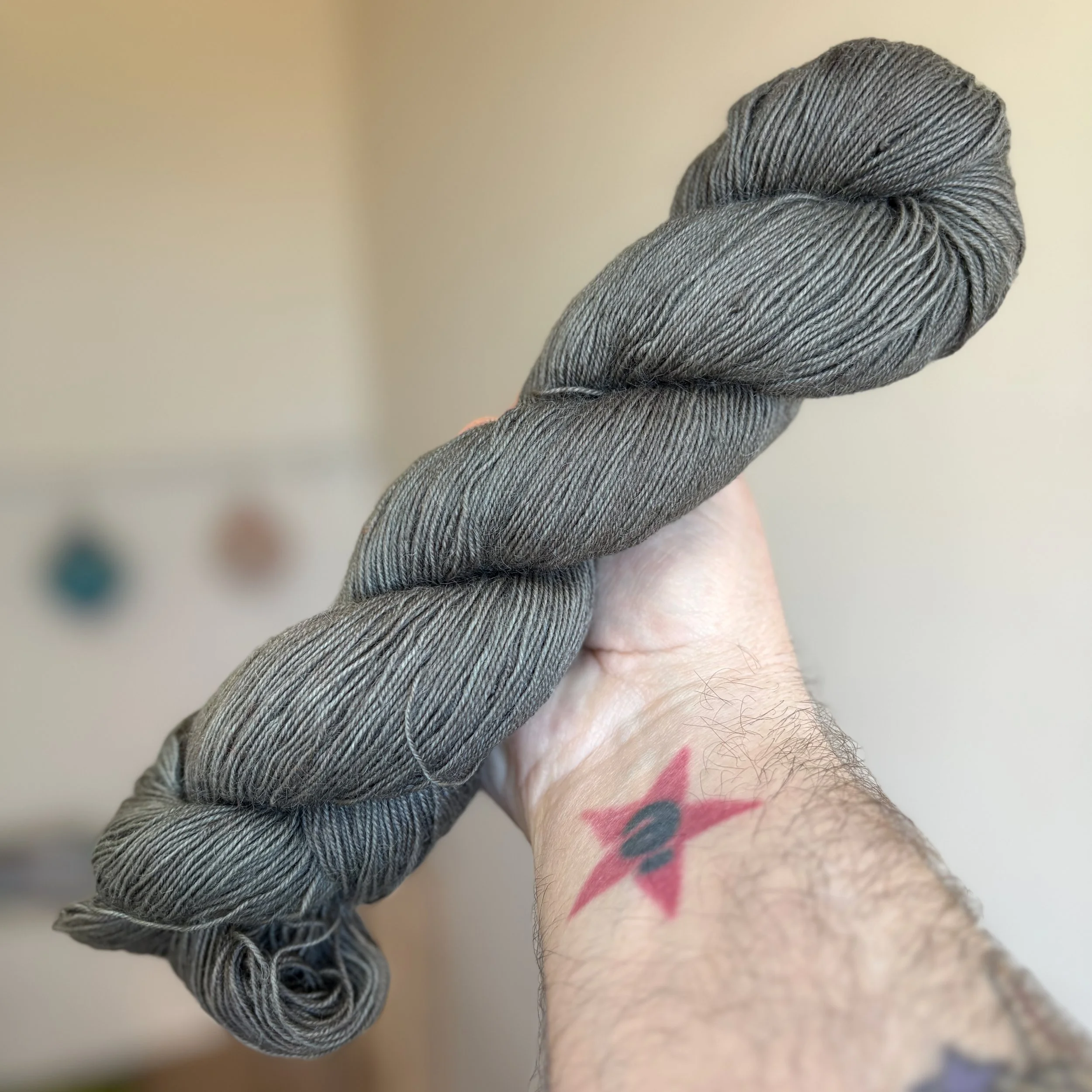 'Pebble' (Long Fingering)