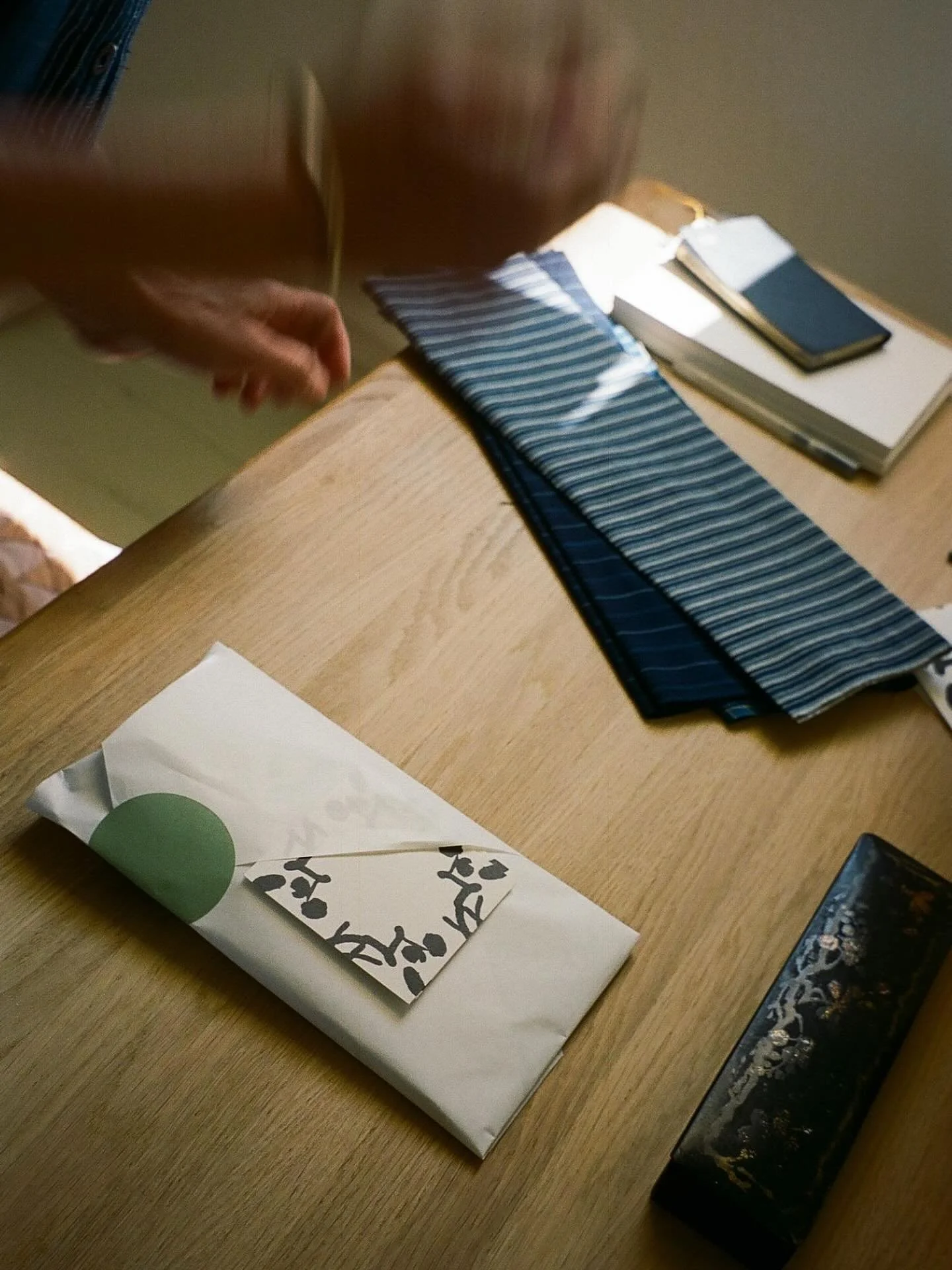 Organic Japanese Tea - wrapped and ready to go 📦📦 
📸 @emilie__holm