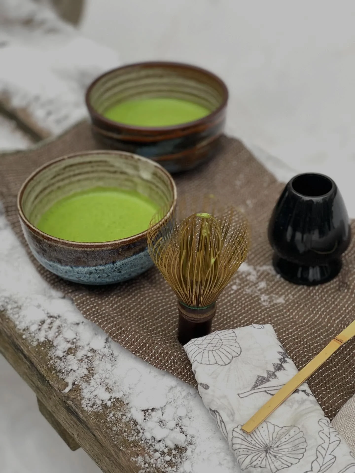 A beautiful day for a hike and a matcha🍵

Organic Seian Matcha paired with a date was the perfect fuel for the winter adventure!
