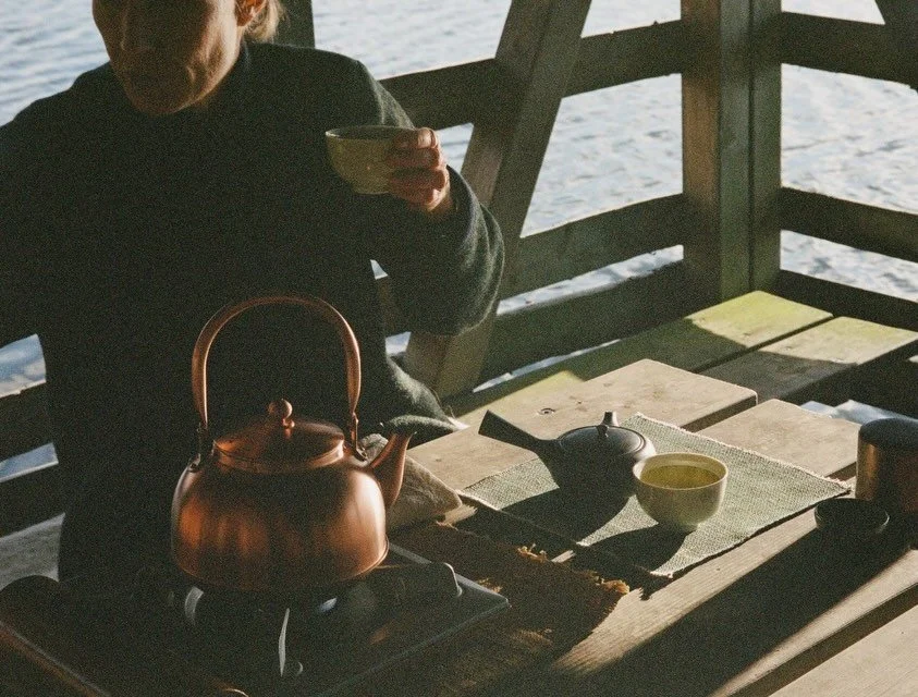 The Beautiful Copper Kettle🤎

Perfect for heating water for tea, it brings a gentle, steady boil and adds a sense of ritual to everyday brewing&mdash;and it will grow even more beautiful with use over time.

Crafted from high-quality copper with a n