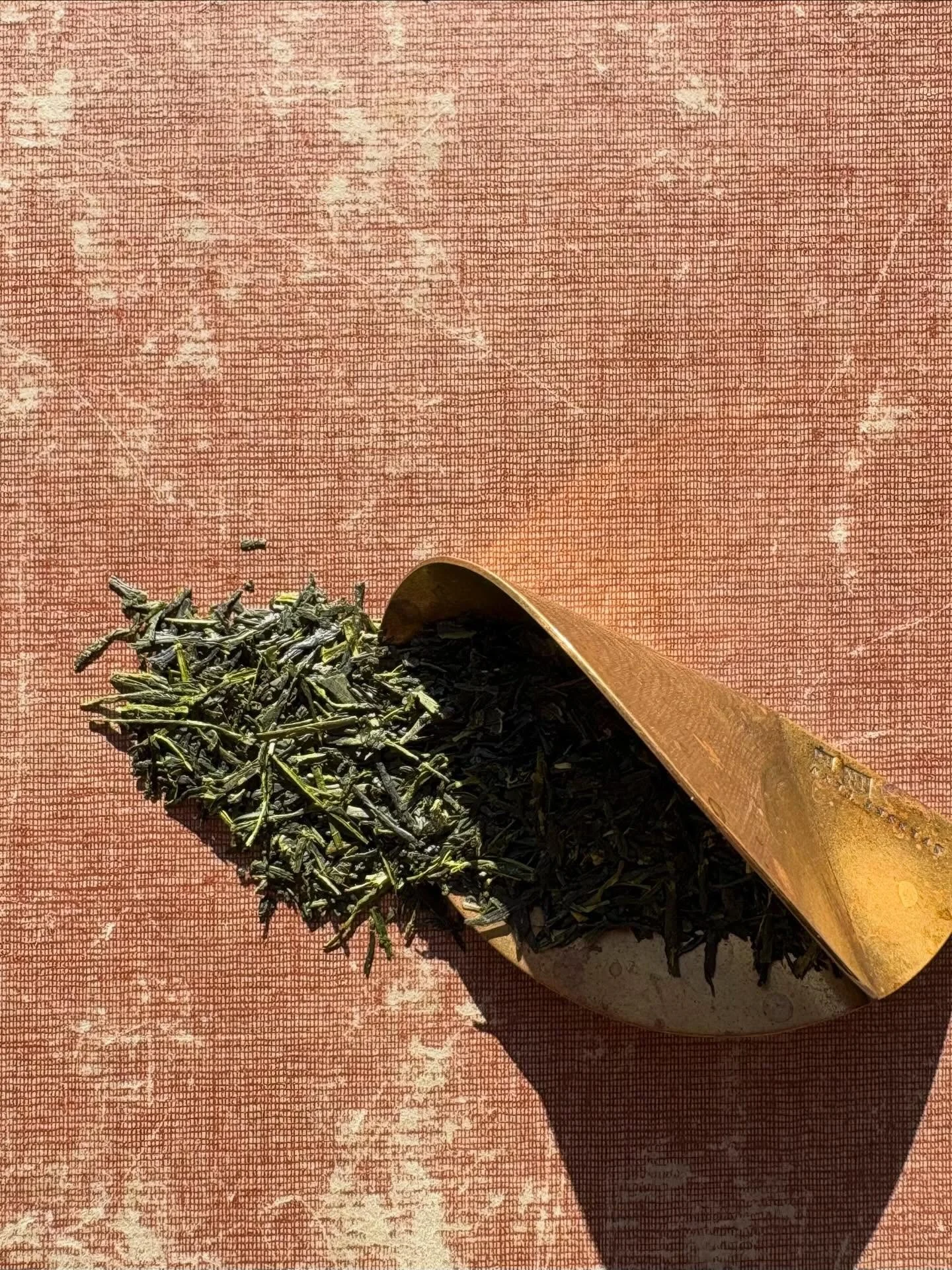 Organic Miyuki Sencha

A beautifully balanced and refreshing sencha with a classic character. Made from early summer&ndash;harvested Yabukita and Okumidori cultivars, this tea is grown and produced by Mr. Harashima in the hills of Yame. The leaves ar