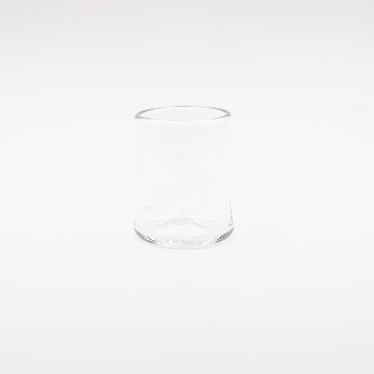 Tyst_Bastian_Bjerge_glas.jpg