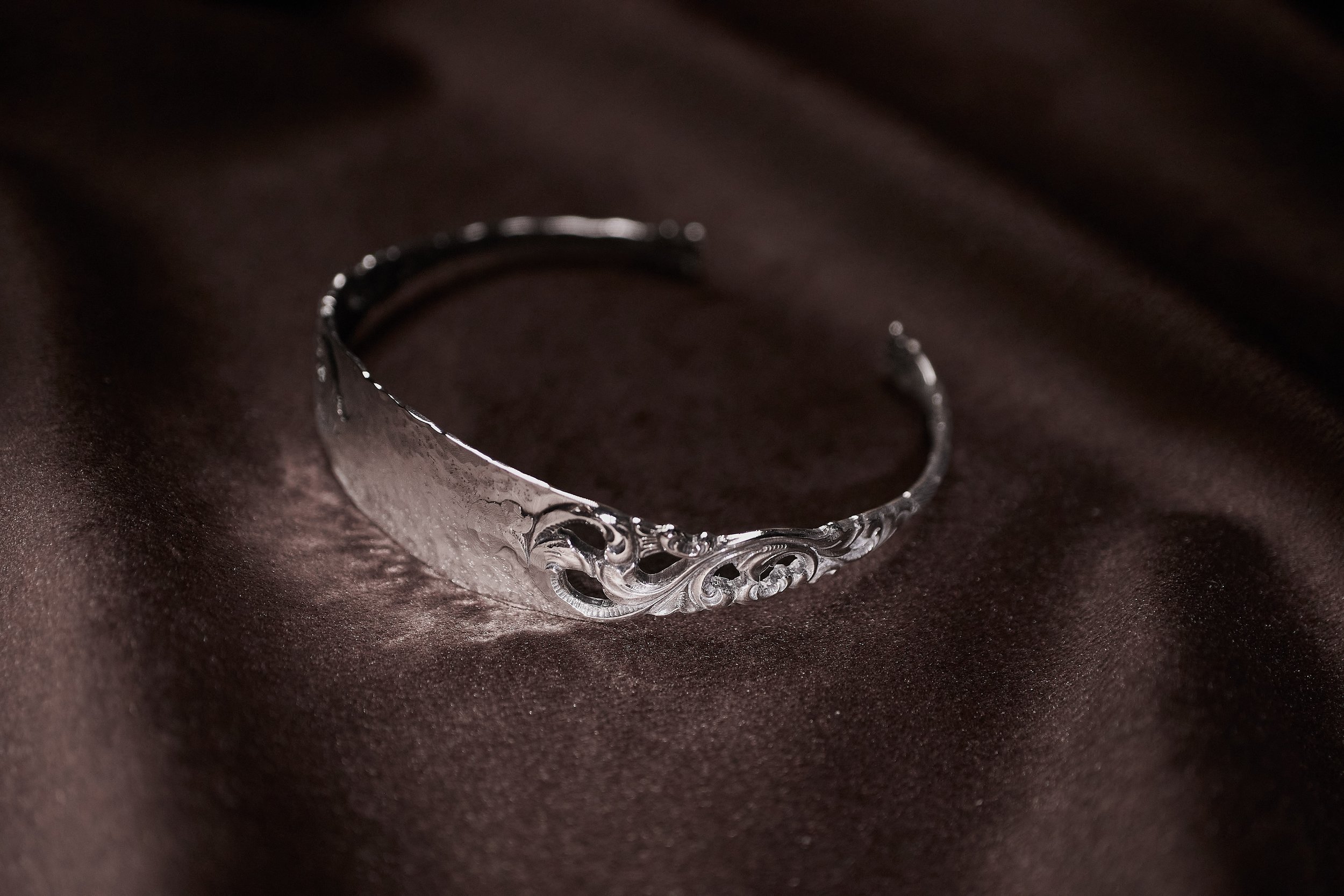 Dobbel-Rokokko Bracelet 4_web.jpg