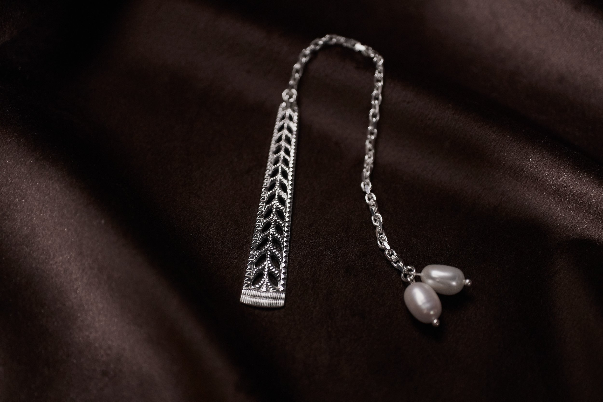 Juvel Bookmark 2_web.jpg