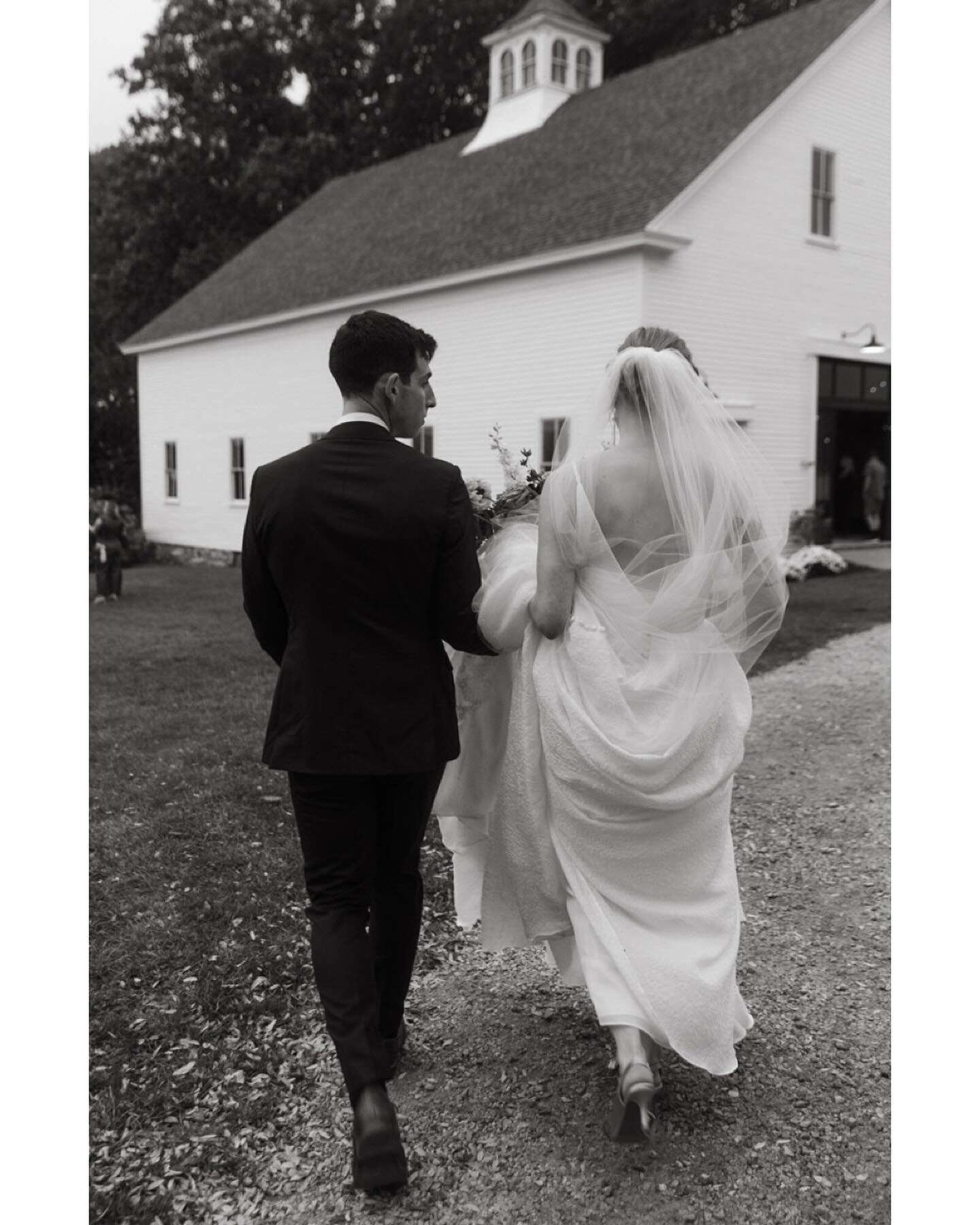 Emily + Adam at the stunning @scotlandfields 🌙 I love these two humans. It rained all day and they never stopped bringing the fun and beauty and humor. I have more to say about this, but this year I was really so blown away by how incredible my coup