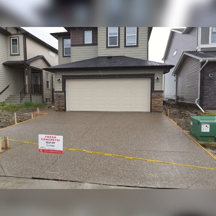 An exposed finish driveway can really spruce up the look of your home.  Especially after it has been sealed. 

We provide yearly sealing to ensure your driveway looks it's best and last the life of the home.

#exposeddriveway
#cfconstruction
#constru