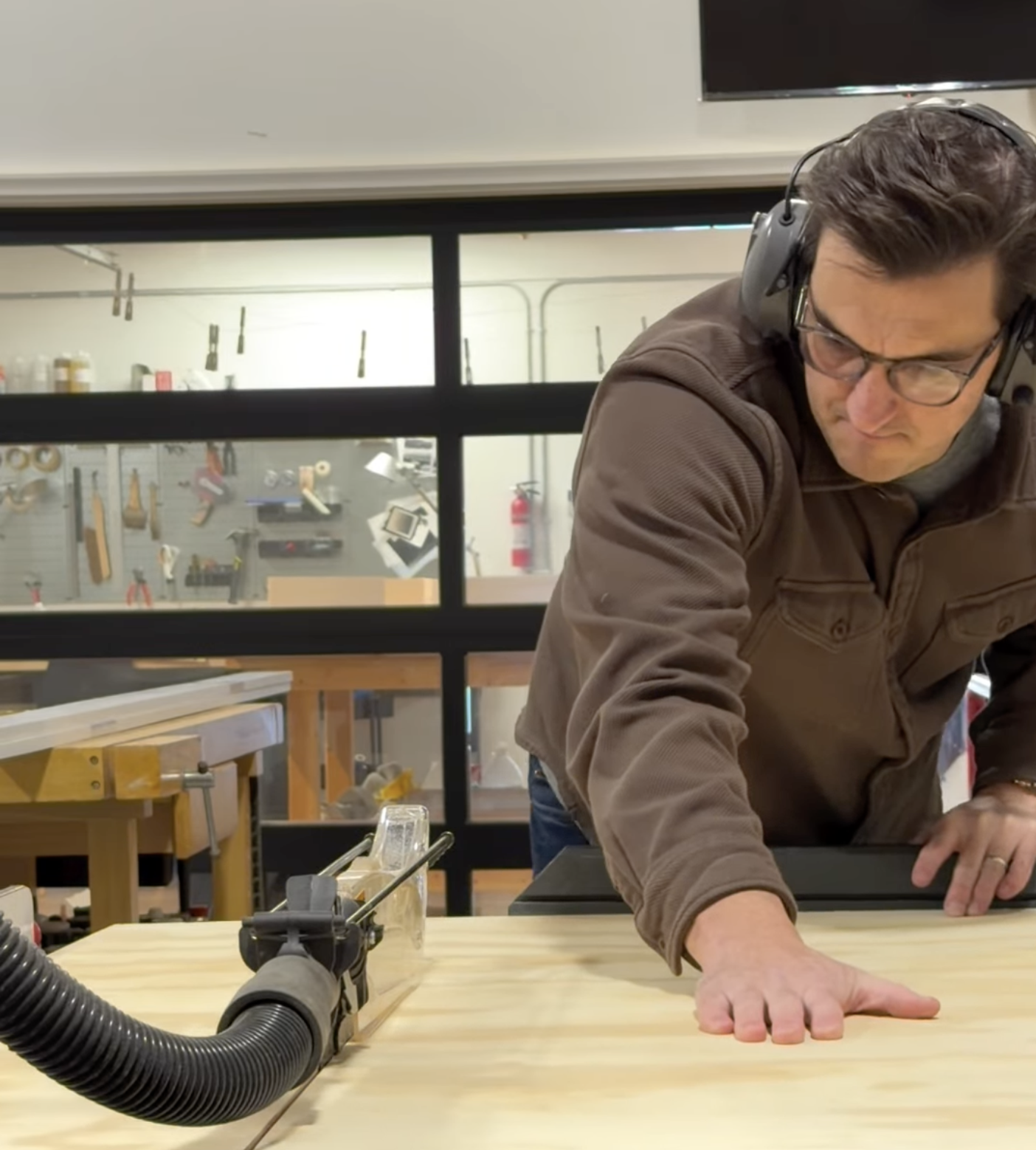 [Video] Making a large UV Exposure Box / Print Vacuum 