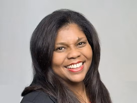 Marianne Ward Peradoza Headshot