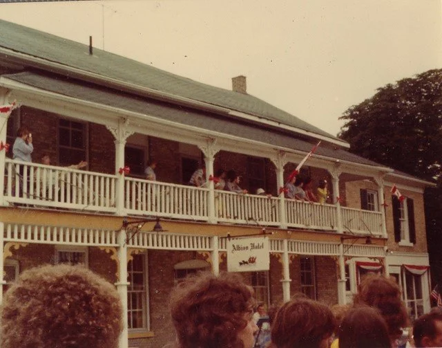 Cat_1976_Albion.jpg