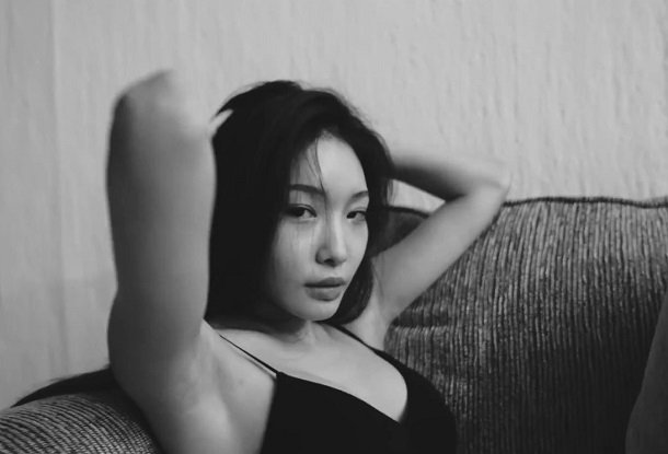 CHUNG HA Recorded “Bare&Rare, Pt. 2”. Will It Be Released?