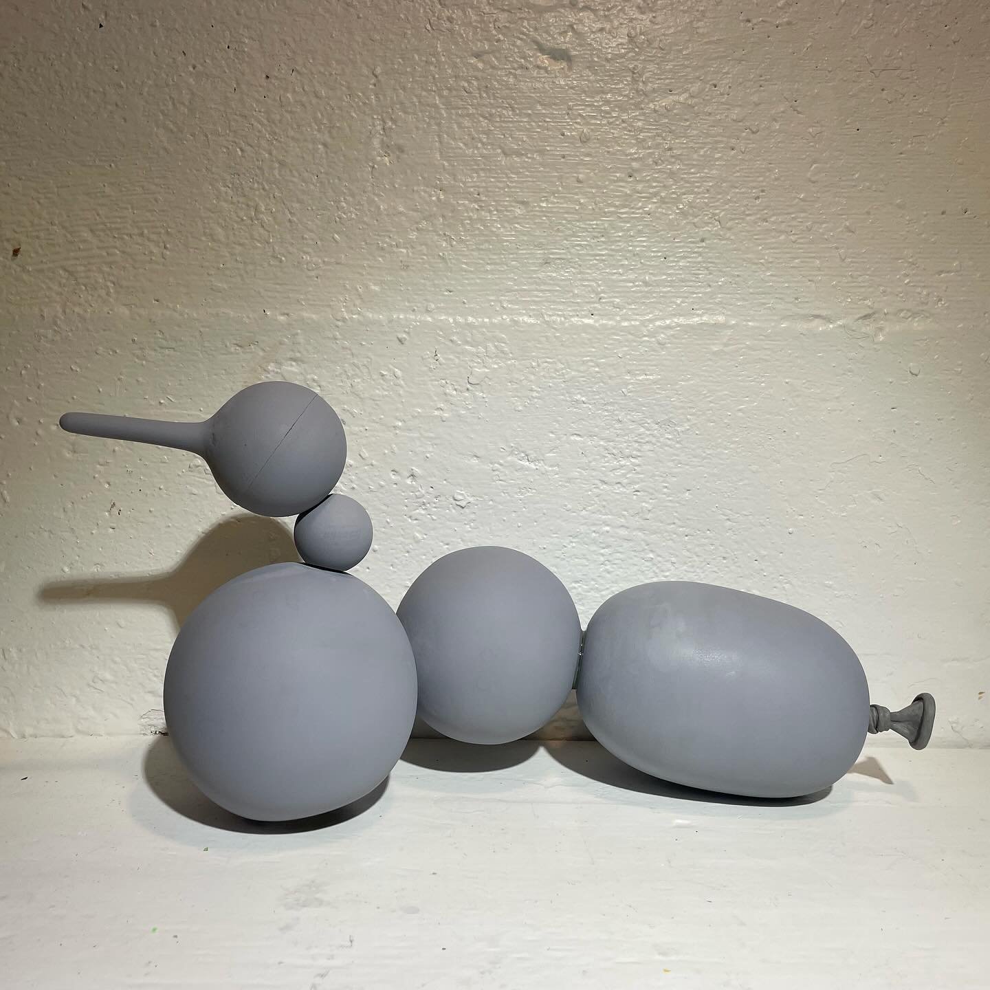 sculpted the #balloonknot. Probably need to do at least 2 or primer coats on this before painting. Prime, sand, prime, sand. Rinse repeat