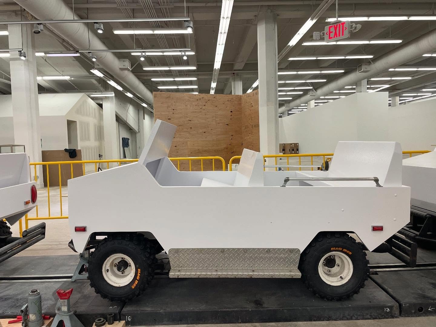 getting down to the nitty gritty details. Metal rails. Got new tires on a car that had the wrong size. I built the new car bodies with tight clearance around the wheel wells to maximize interior space, and keep the weight as close to the ground as po