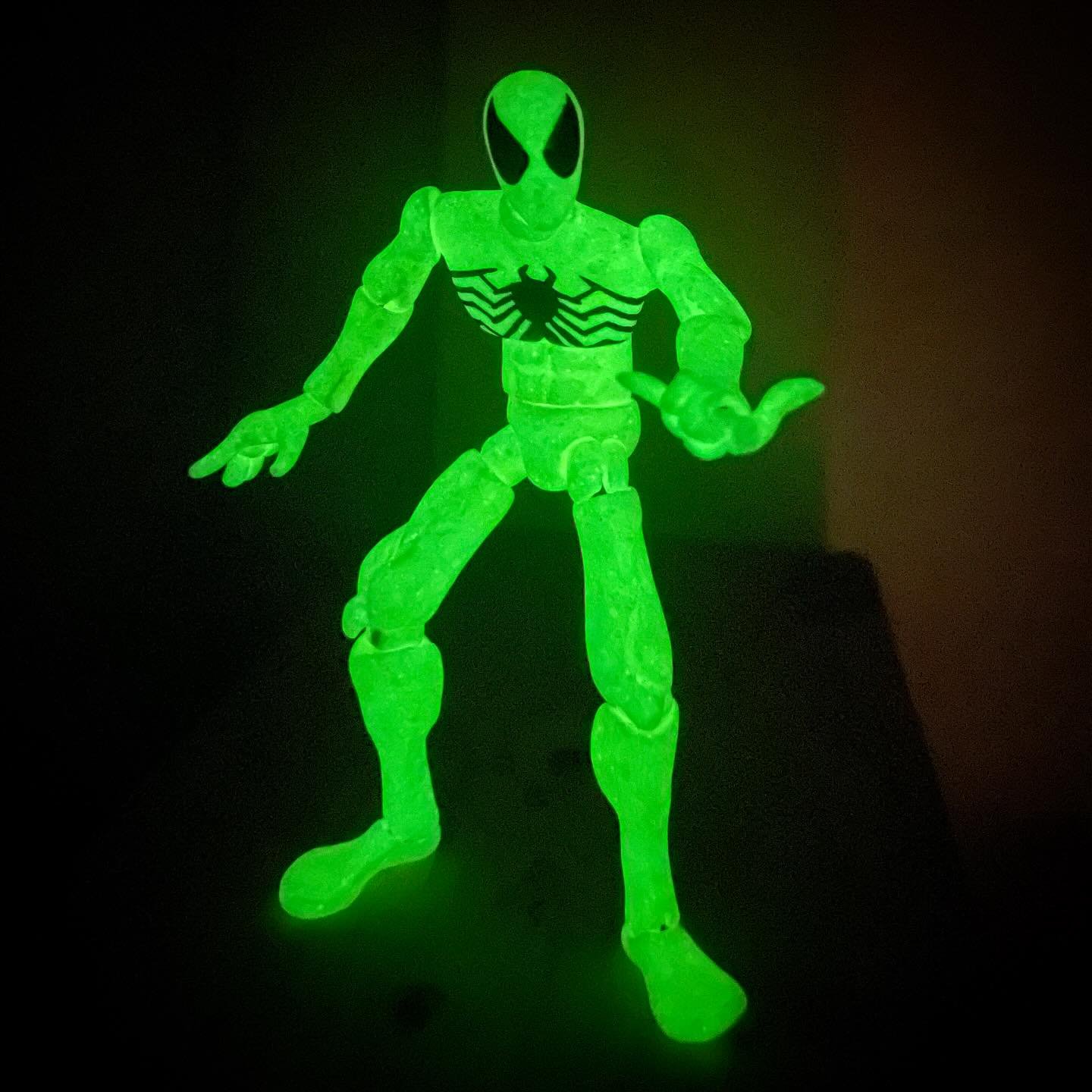 not AI&rsquo;d. I sculpted this 6&rdquo; tall, 24-piece articulating figure - aka &ldquo;action figure&rdquo; - from glow-in-the-dark polymer clay with steel &amp; elastic internal armatures to make him pose-able. Auctioning him off at my bio link.