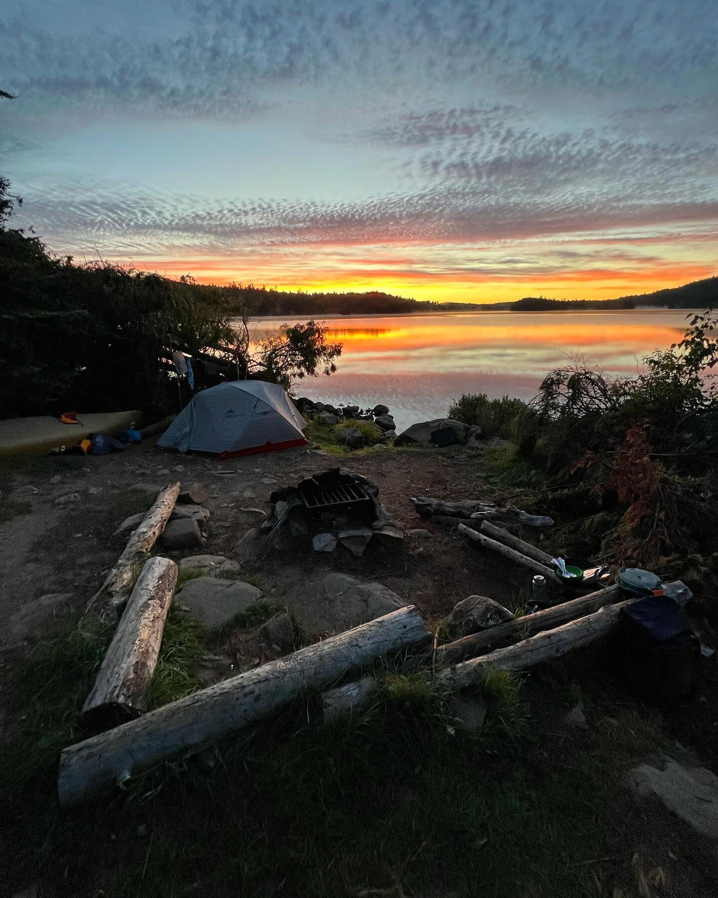 A beautiful sunrise on one of our overnight tours last week. Amazing weather and an amazing trip!

#wokeupnorth #visitcc
#onlyinmn #natgeo #natgeoyourshot
#natgeowild #boundarywaters
#gunflinttrail #wilderness #outdoors
#outdoorlife #hereinmn #upnort