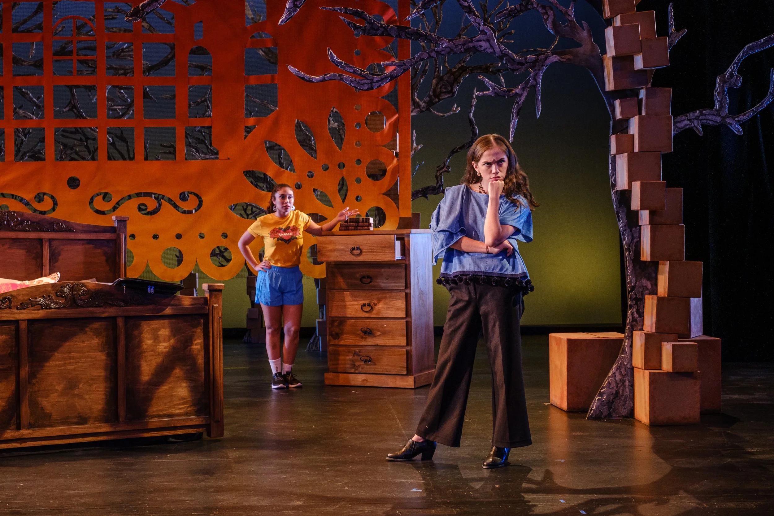 Valeria in "El Nogalar" at TXST