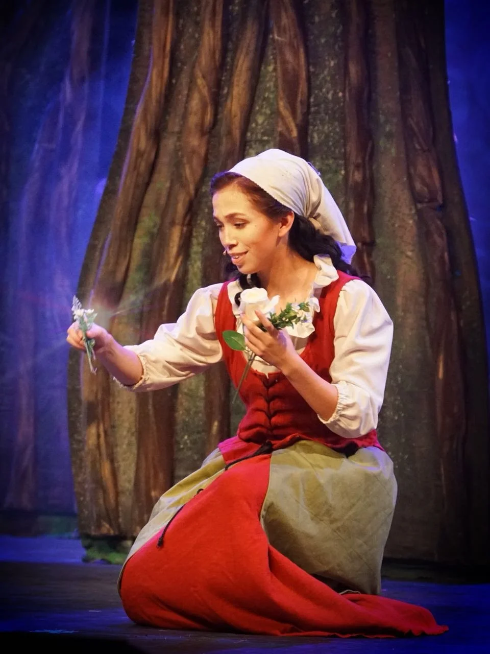 Ella in "Cinderella" in the Mexican Production