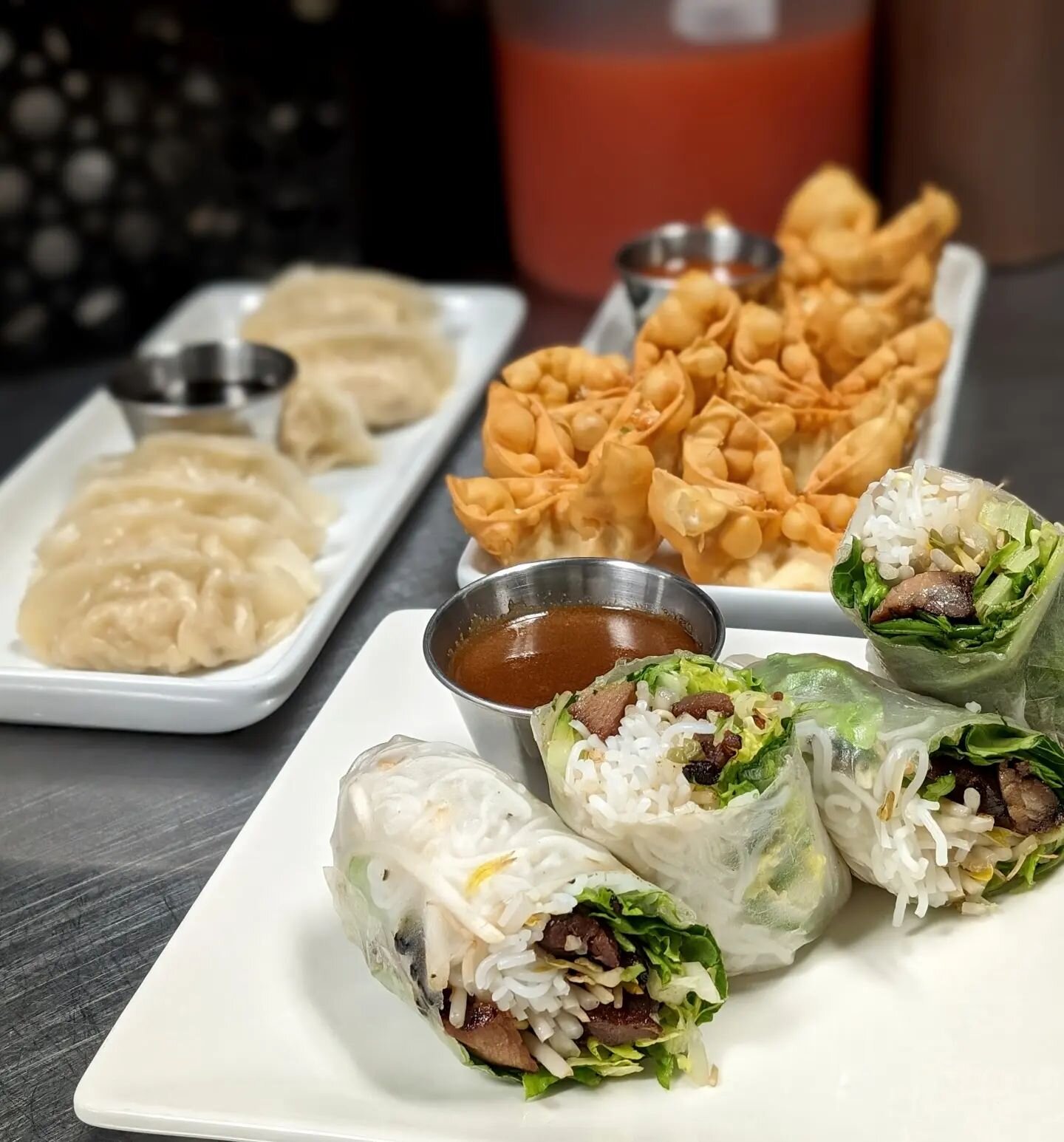 When you can't decide, just get one of each! 

Pictured here is:
- Springrolls with grilled pork 
- Crab rangoons 
- Steamed Dumplings 

#portlandtx #portlandtxsmallbusiness #thericehat #thericehattx #cceats
