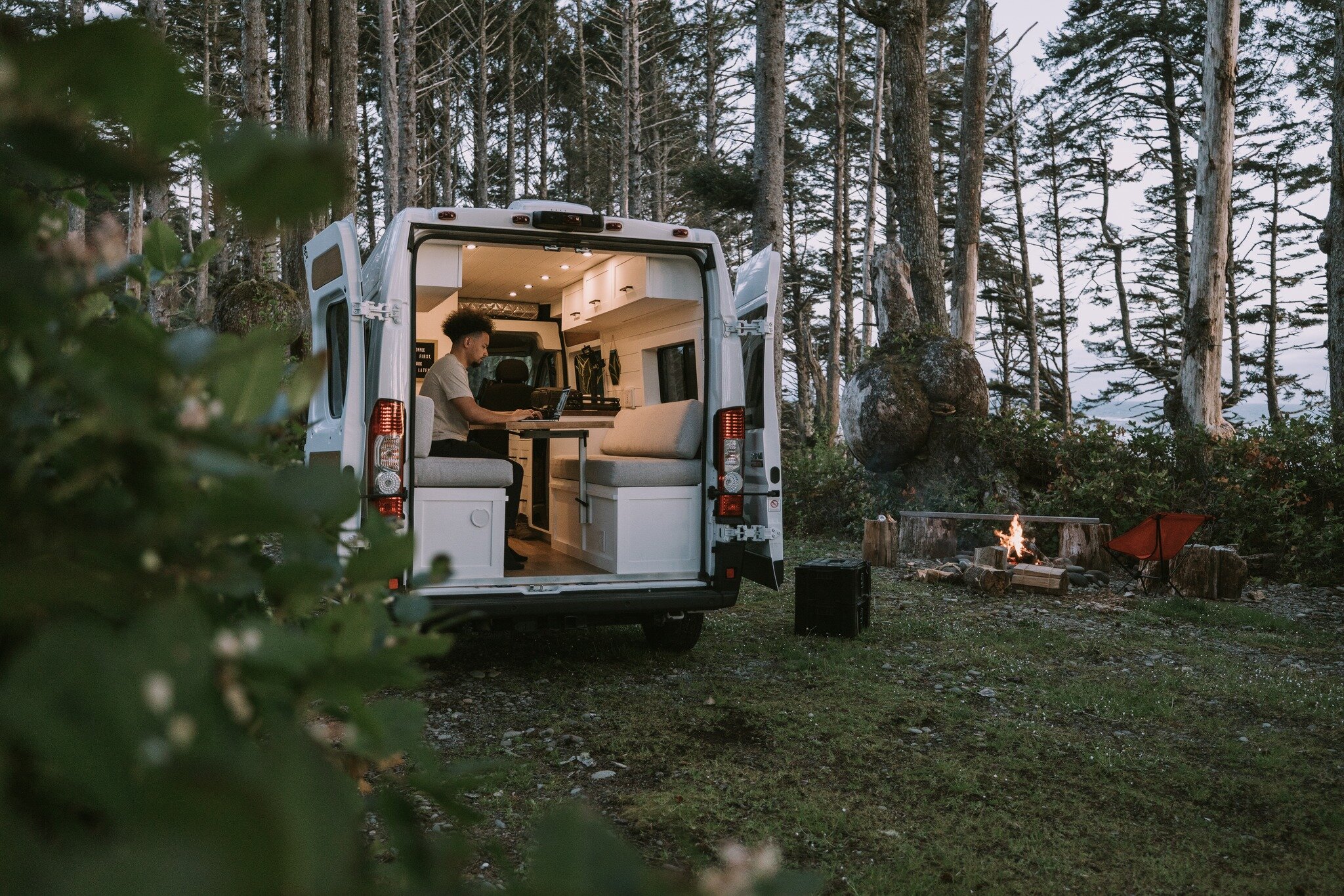 🌲 Your perfect workation companion, combining adventure, productivity, and comfort.

🚀 Break away from the traditional office environment and embrace the freedom to work remotely in comfort. Let Noma Vans be your gateway to workation flexibility.

