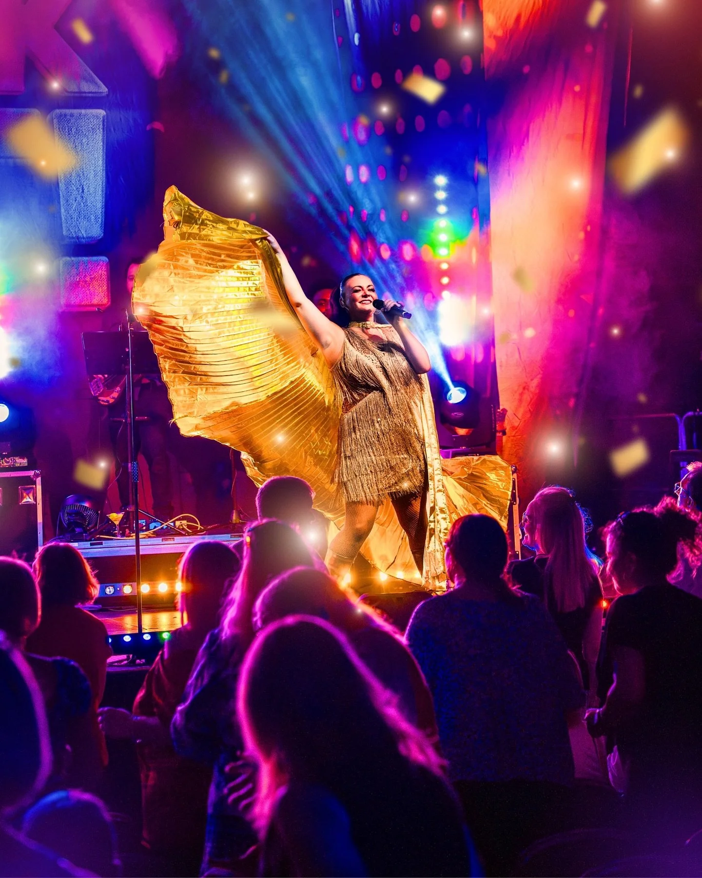 It might be Monday, but under the mirrorball, every day&rsquo;s a dance floor! 🕺🎉