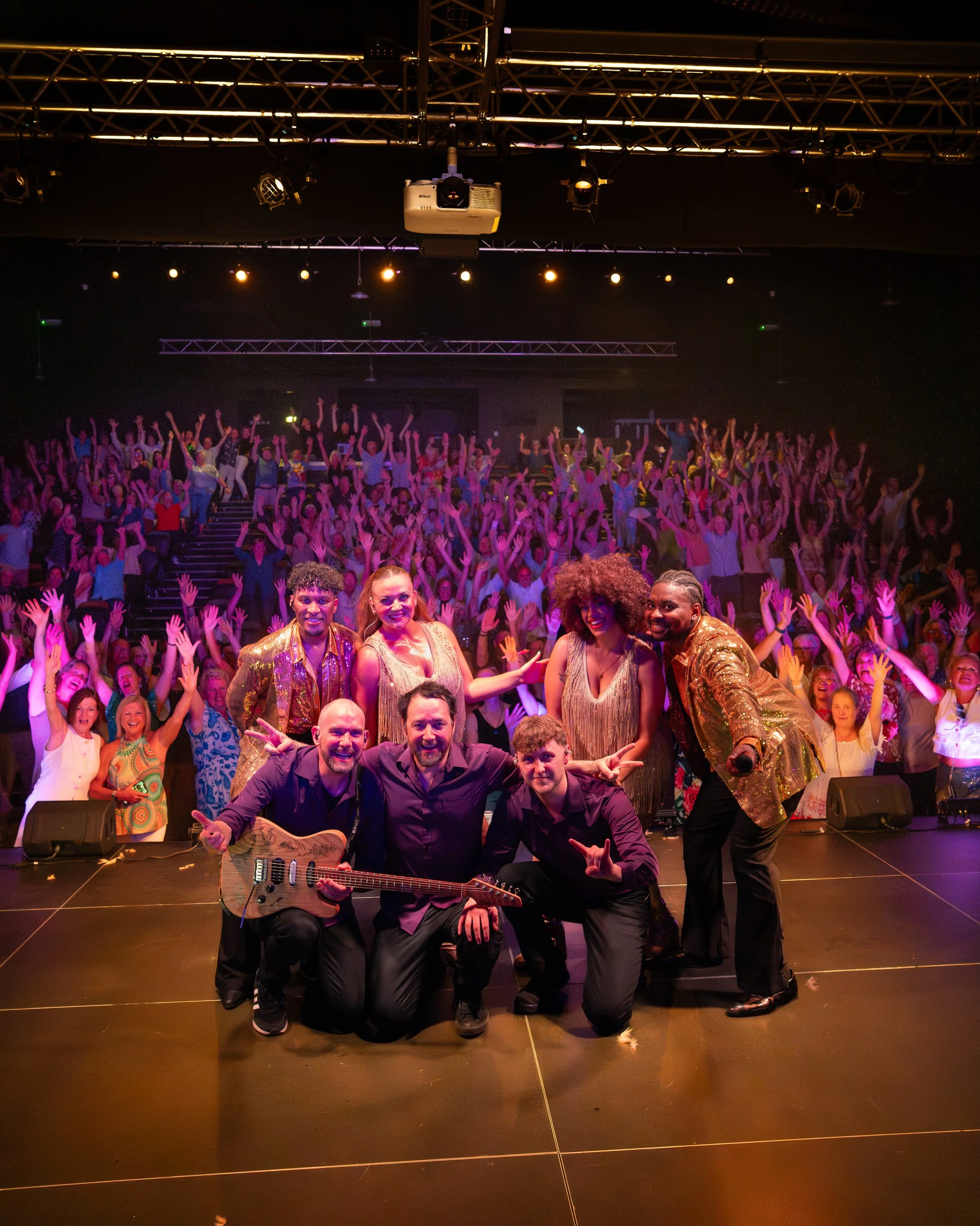 Ahh&hellip;Ringwood! Once again, you all definitely know how to FREAK OUT! 🕺🏼🪩

Thank you to all the disco divas that boogied with us tonight at @thebarn.ringwood WHAT A PARTY! 🎉