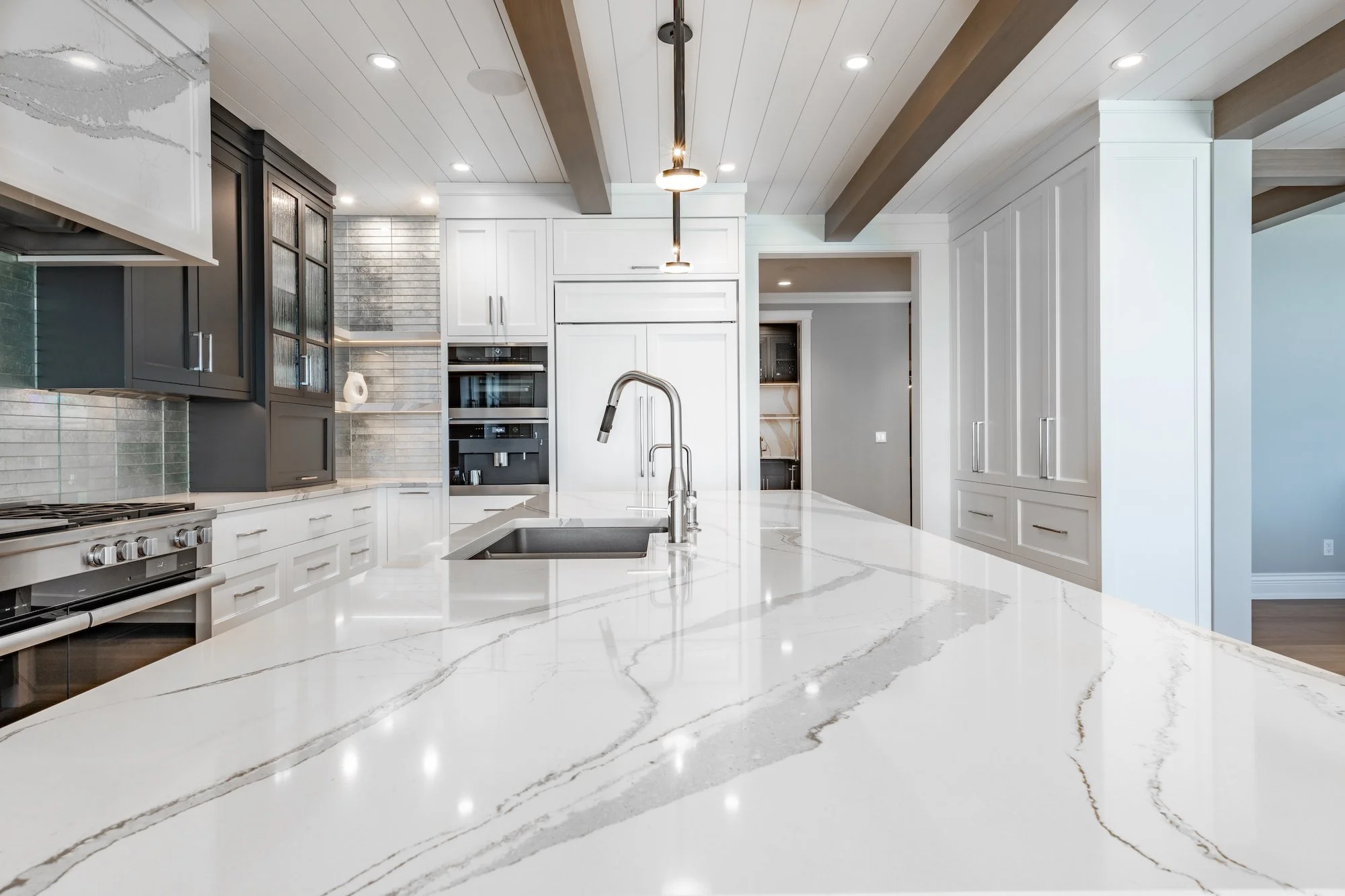 Kitchen by Granite Radiance TX