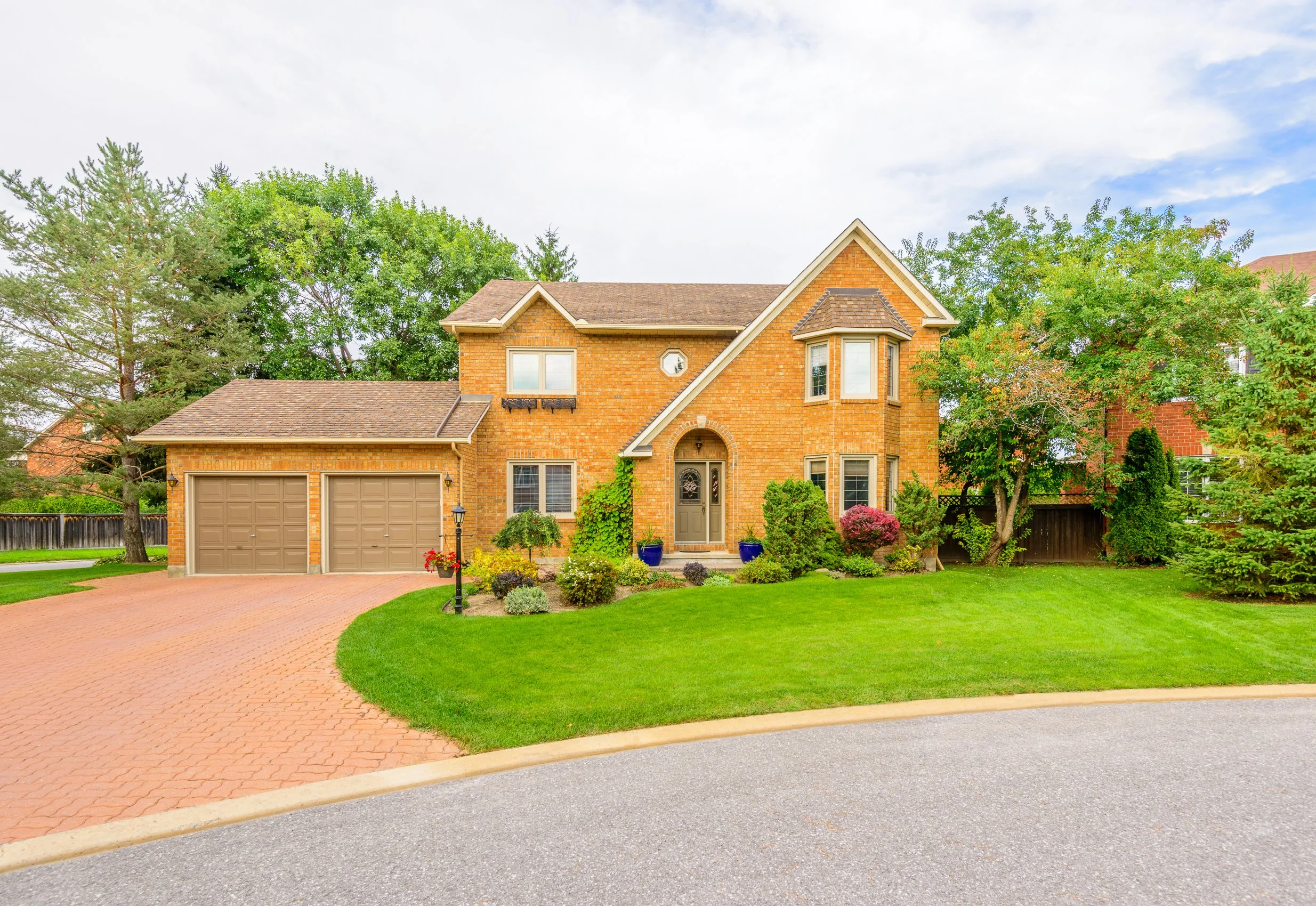 Selling a Home in Redding in Fall and Winter: What Actually Changes