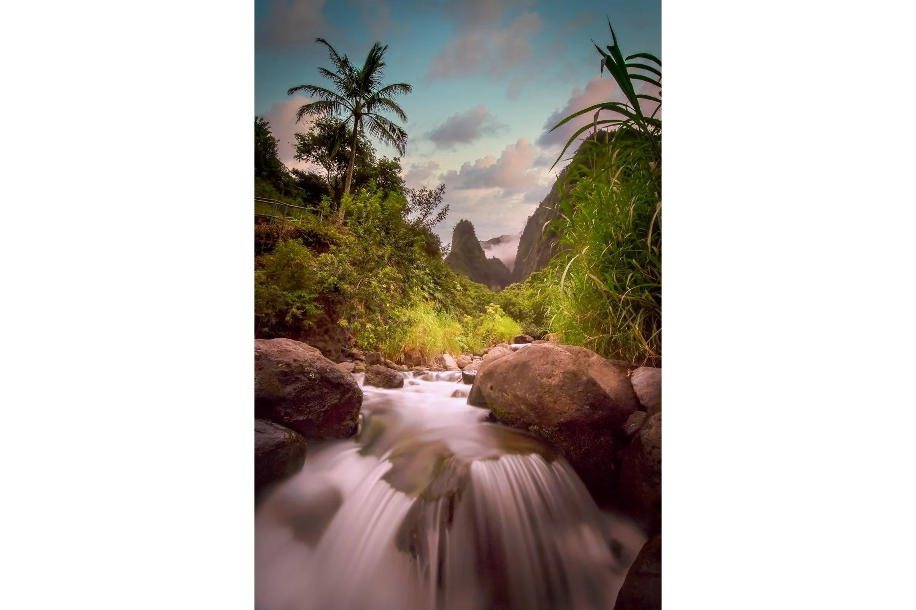 iao-sunset-3x2-whitebar.jpg