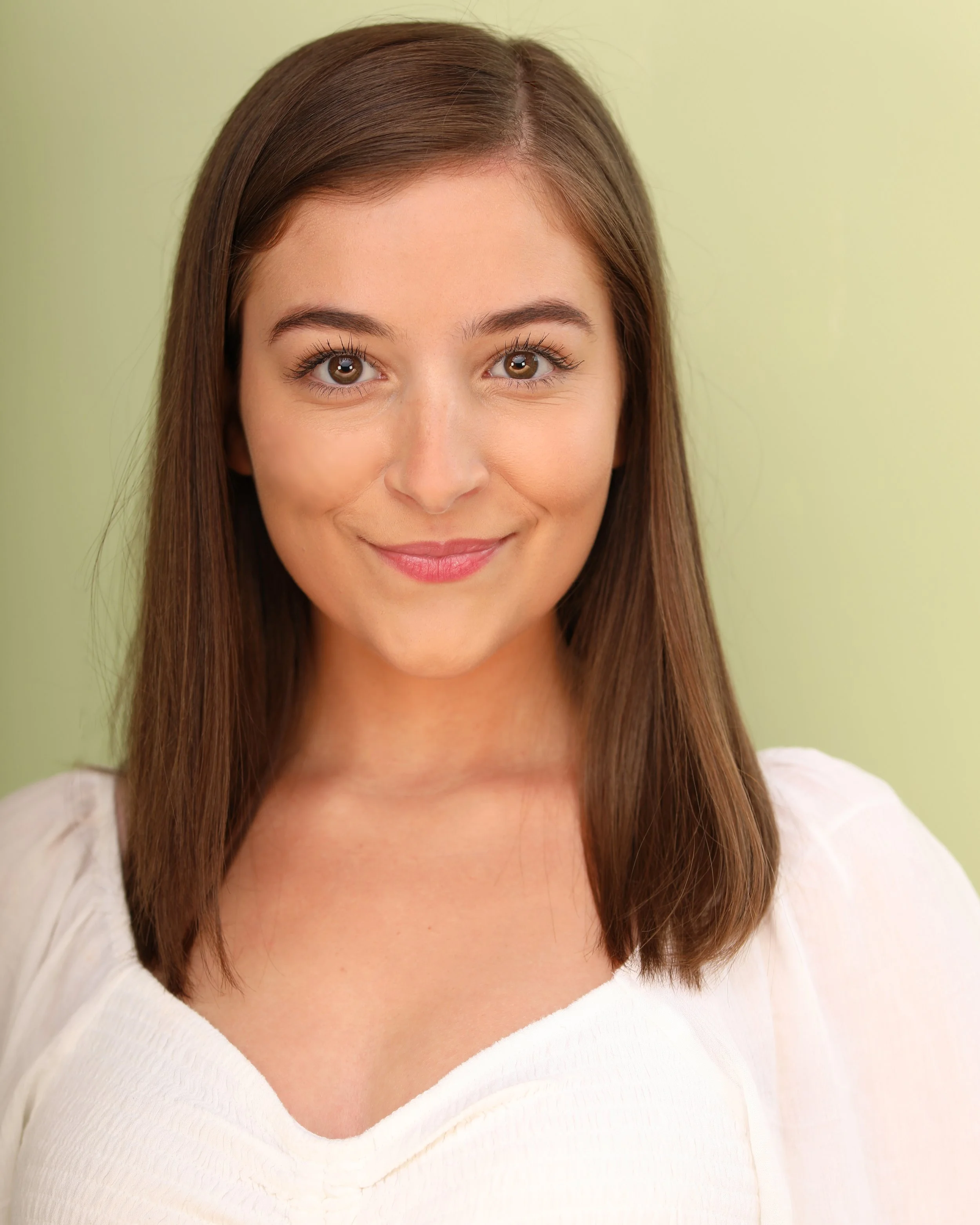 Headshot izzy 7 one (1).jpeg