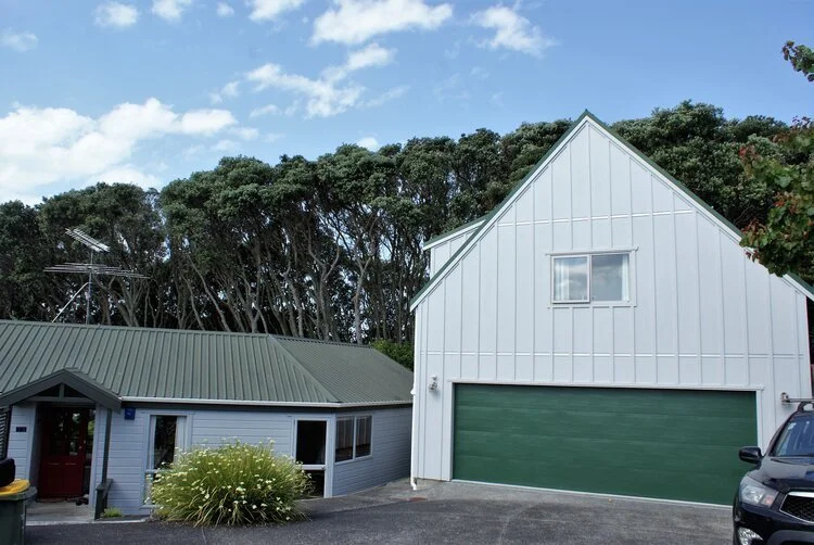 Loft Studio & Garage, 95m2 – Army Bay