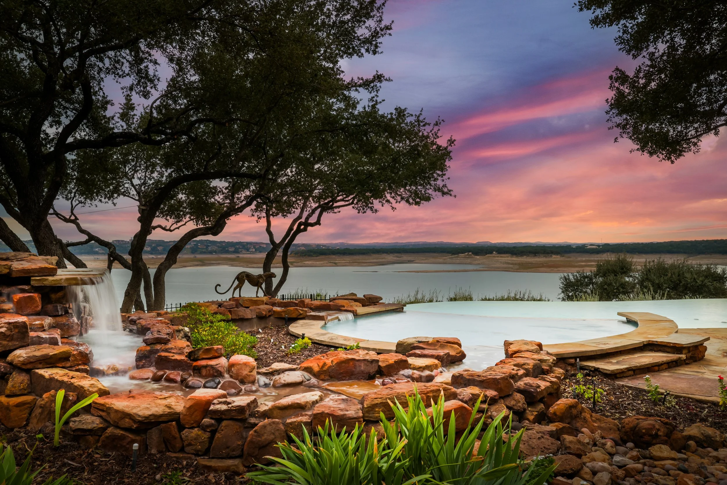 Lake-Travis-homes-for-sale.JPG