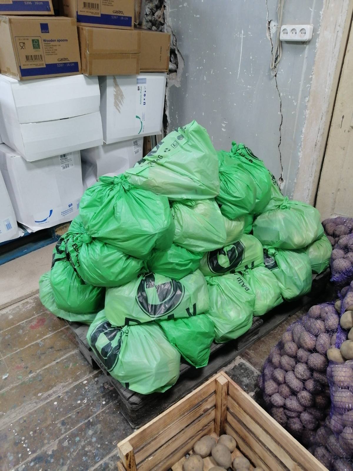 Food items delivered to the church in Zaporizhzhia
