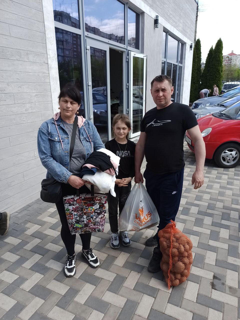 A family that received humanitarian assistance in Zaporizhzhia