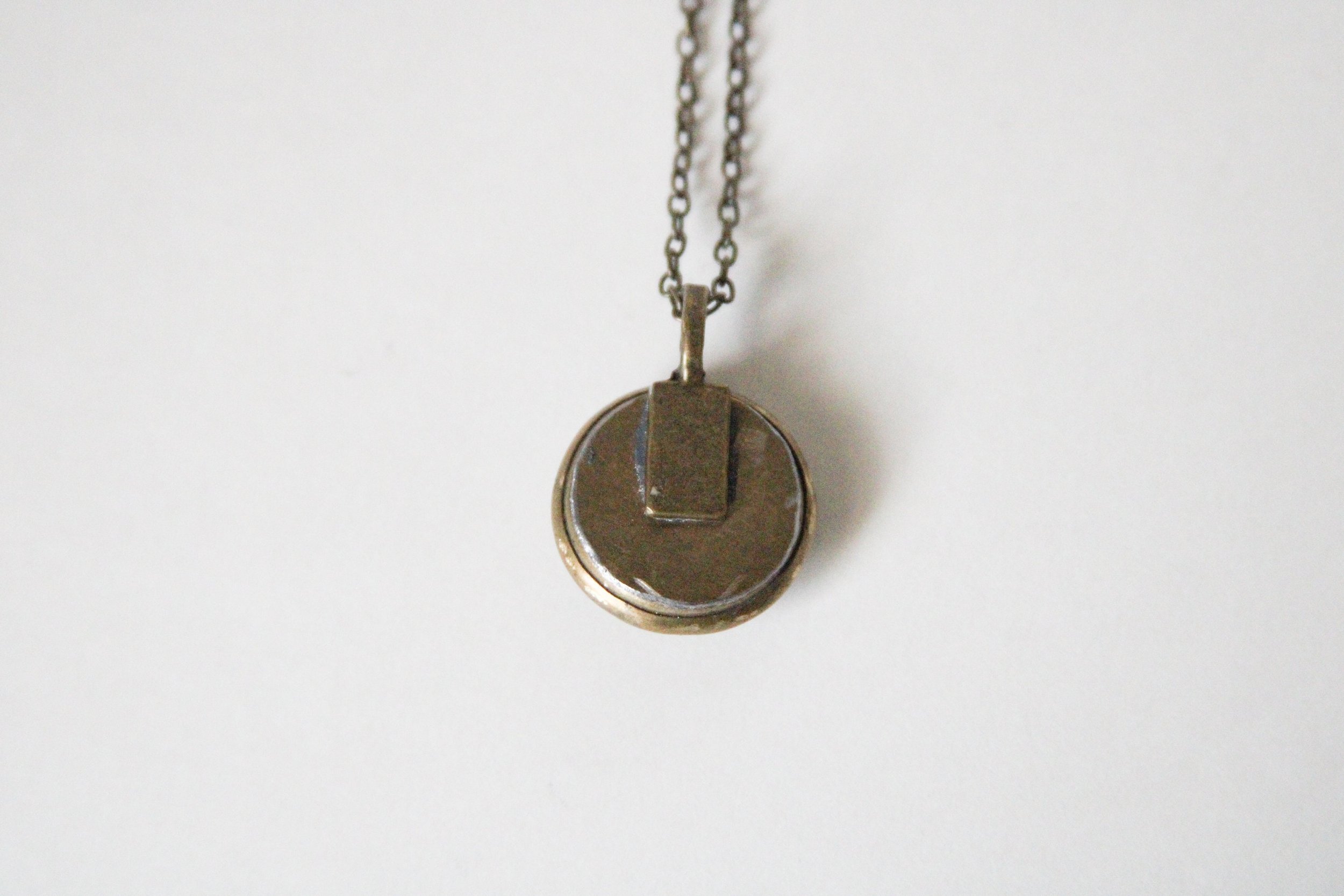 https://i.etsystatic.com/6236606/r/il/824047/2483239873/il_fullxfull.2483239873_huuo.jpg