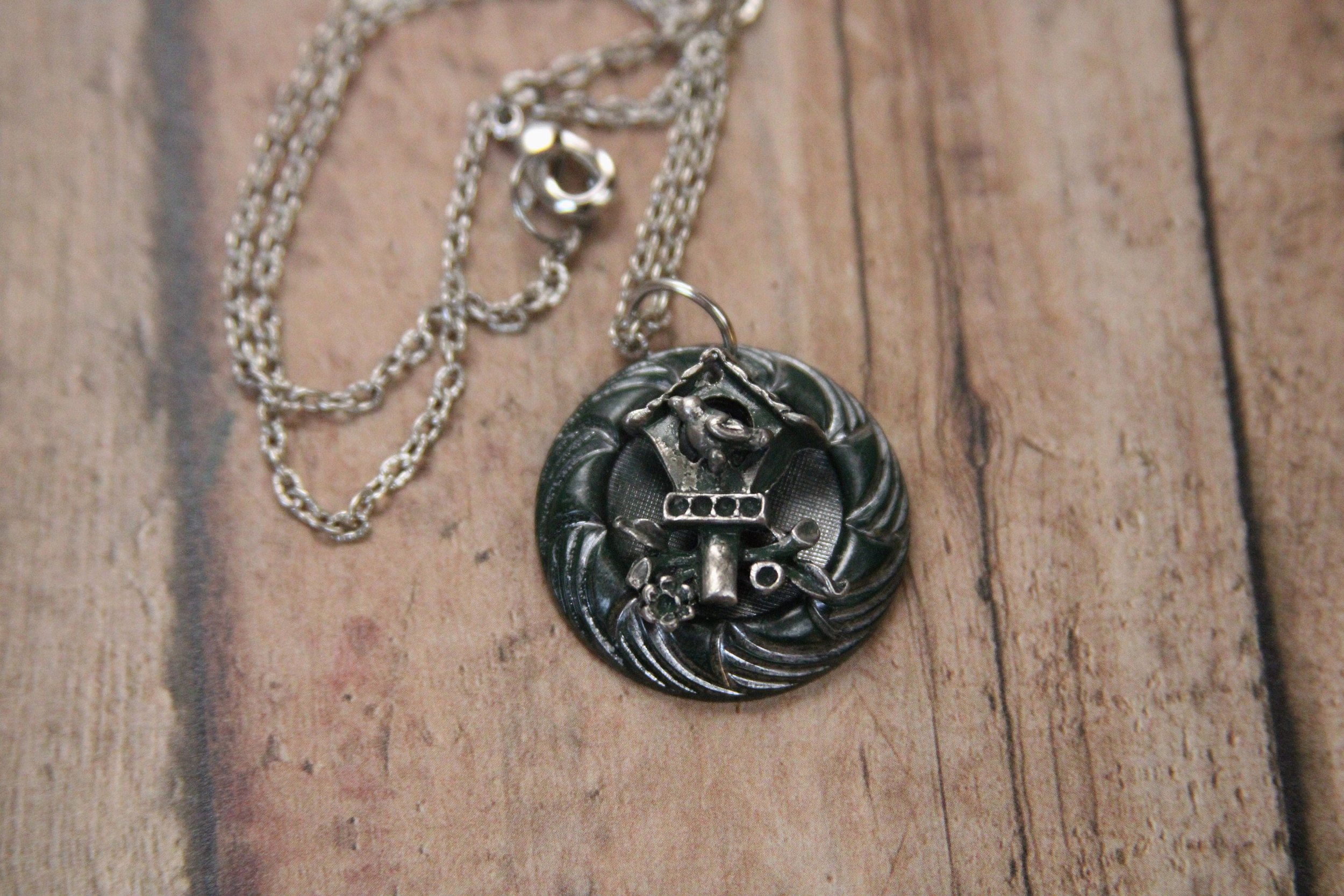 https://i.etsystatic.com/6236606/r/il/569e82/2600449968/il_fullxfull.2600449968_mrt0.jpg