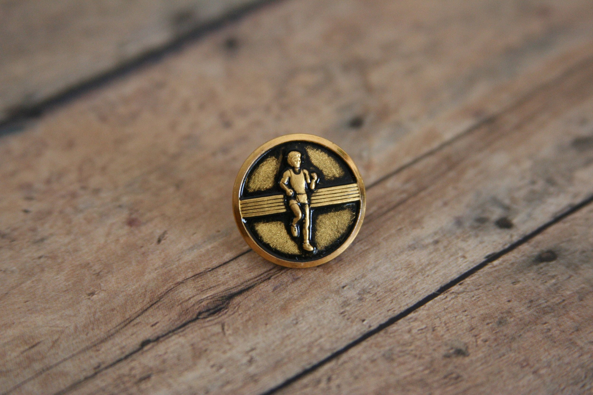 Runner Tie Tack Marathoner Lapel Pin