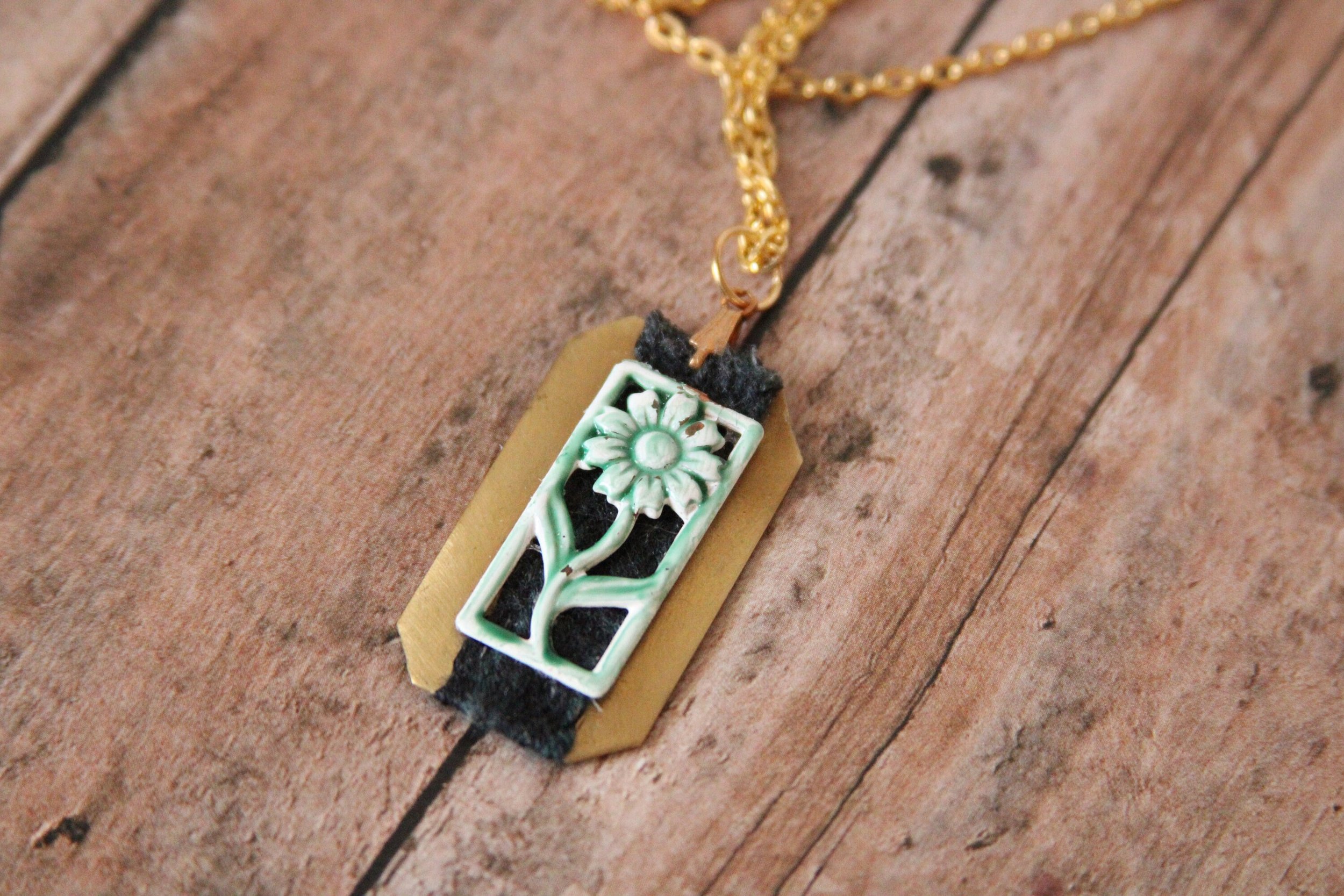 https://i.etsystatic.com/6236606/r/il/ceb54d/2895760343/il_fullxfull.2895760343_n4c6.jpg